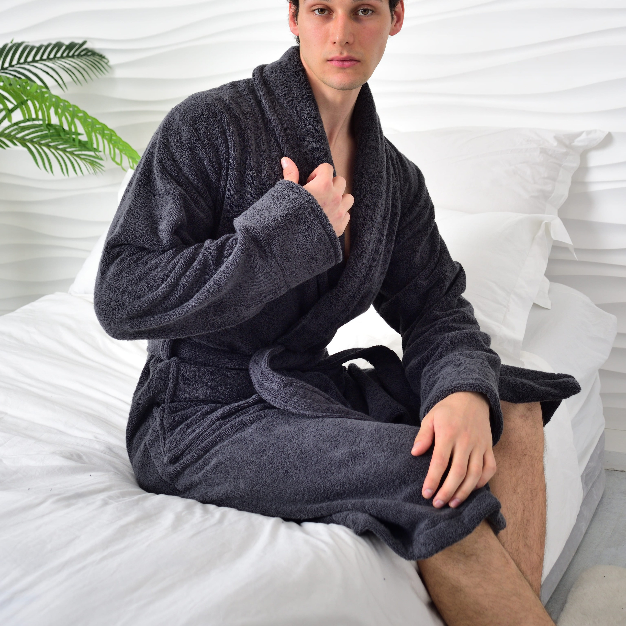 Предметная съёмка мужской одежды для маркетплейсов old | Sale Easy