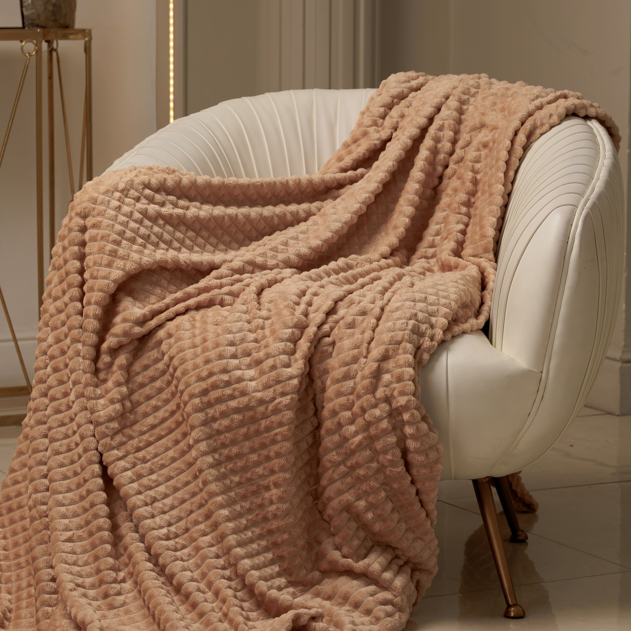 Предметная съёмка постельного белья  old для маркетплейсов | Sale Easy