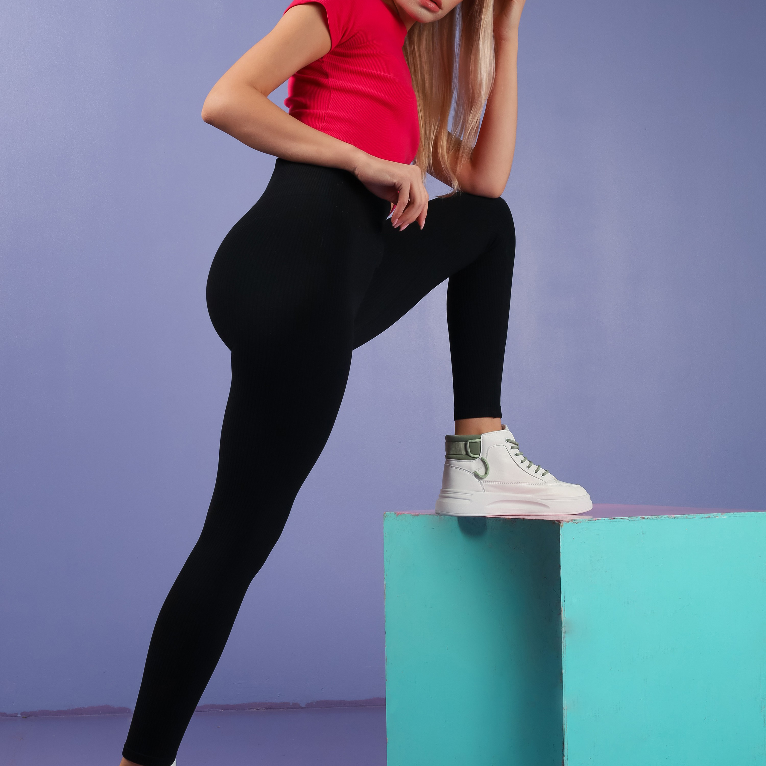 Предметное фото обуви - модные и удобные варианты для любого случая.