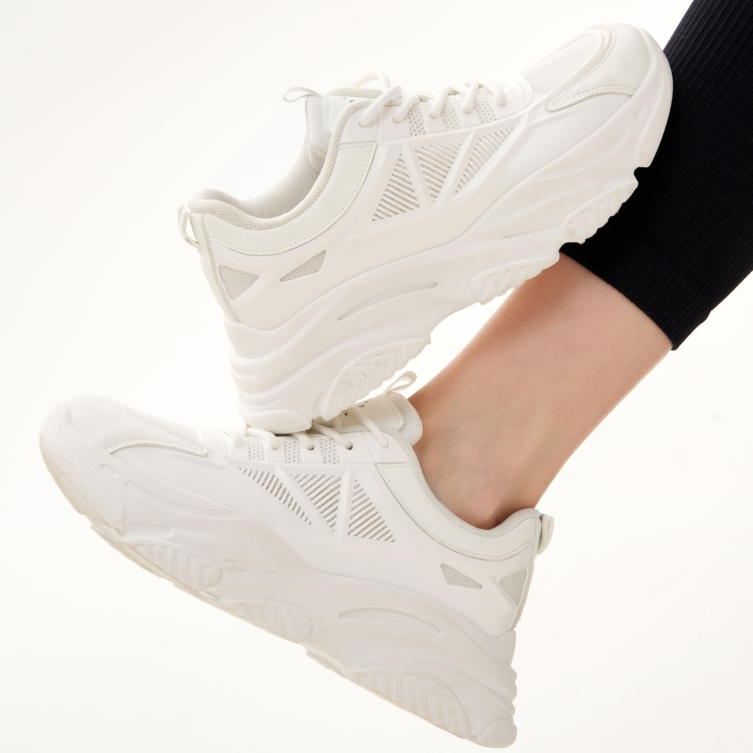 Предметная съёмка обуви фото альбом для маркетплейсов | Sale Easy