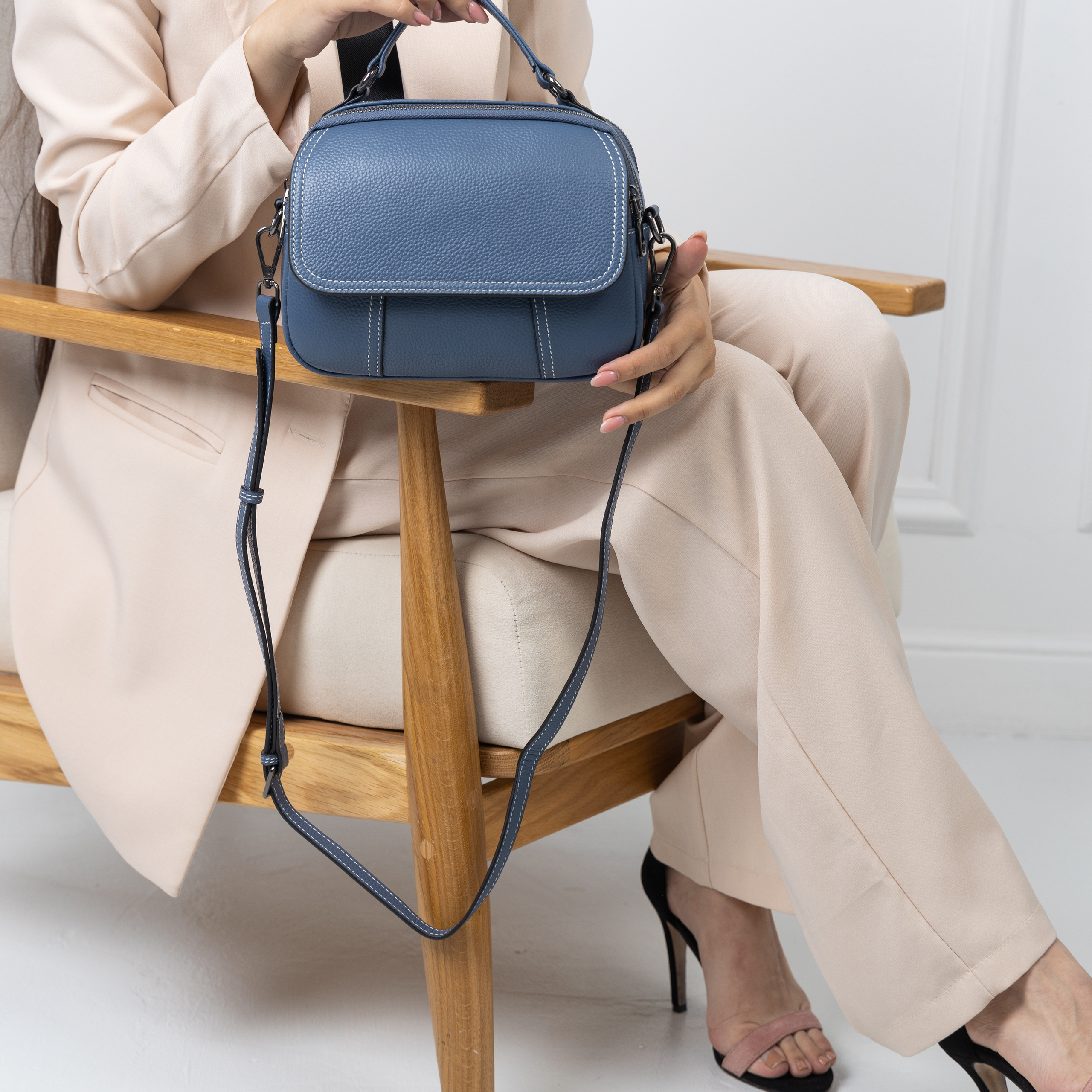 Предметное фото сумок - эксклюзивные варианты, созданные для настоящих ценителей качества и красоты.