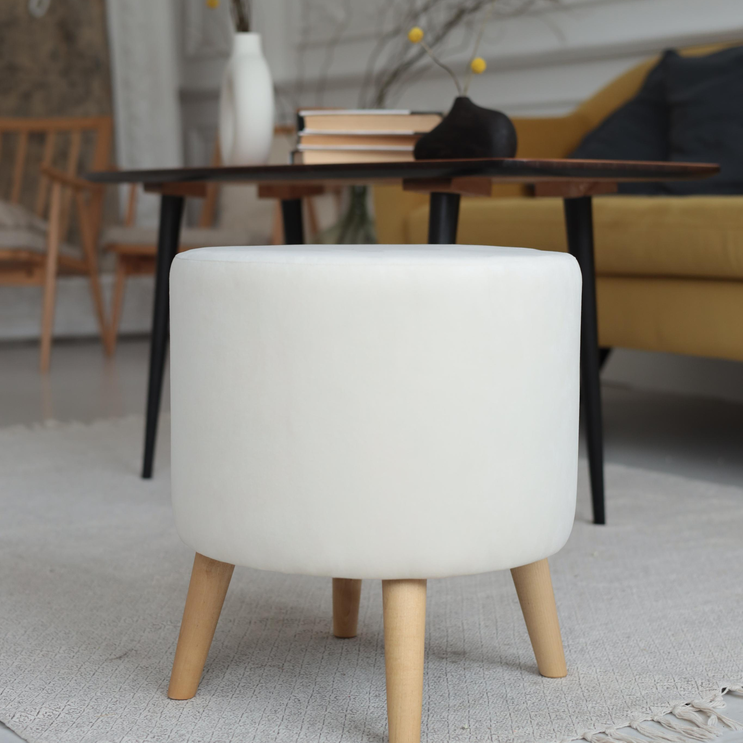 Предметное фото - привычные аксессуары, которые добавляют уюта в каждый уголок.