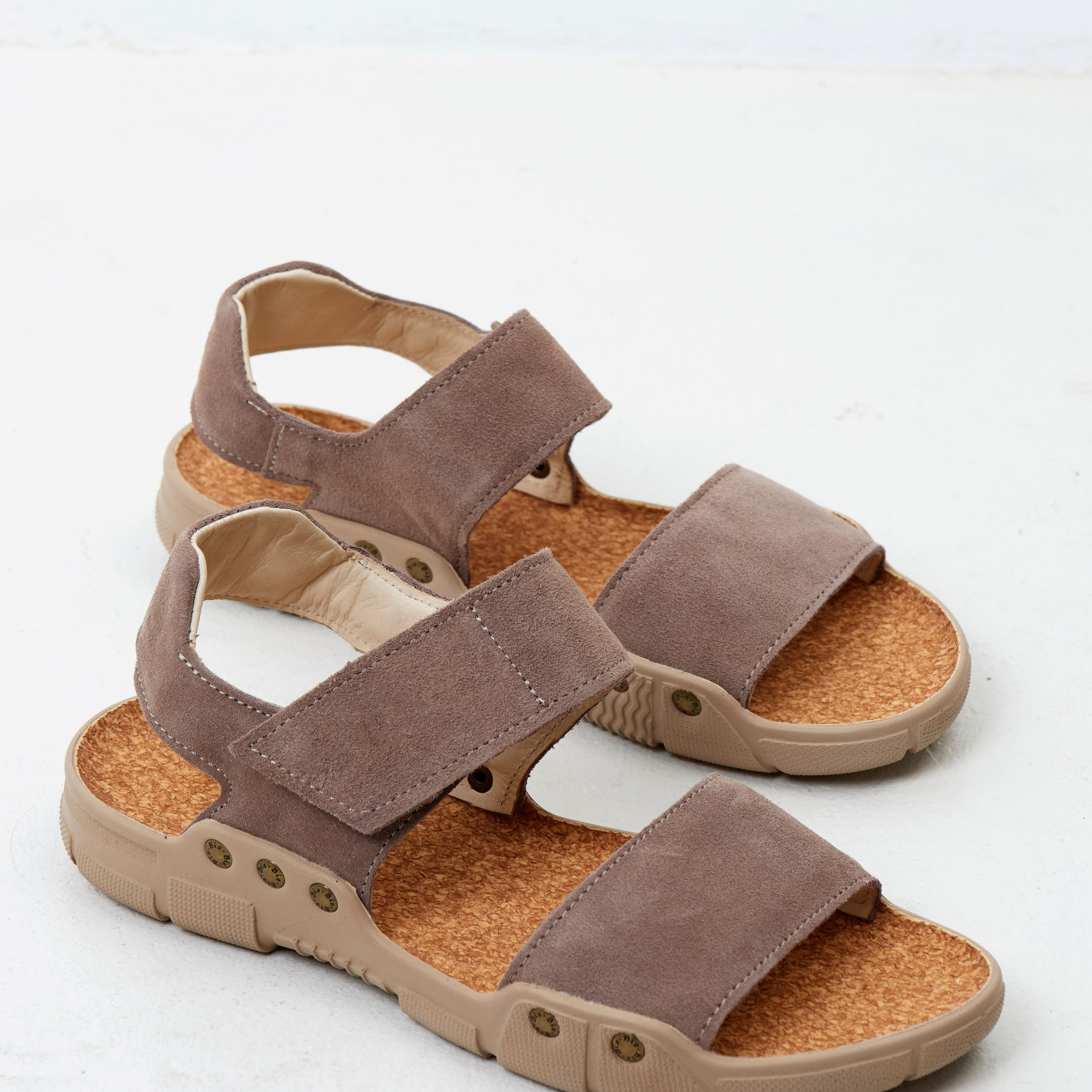 Предметная съёмка обуви фото альбом для маркетплейсов | Sale Easy