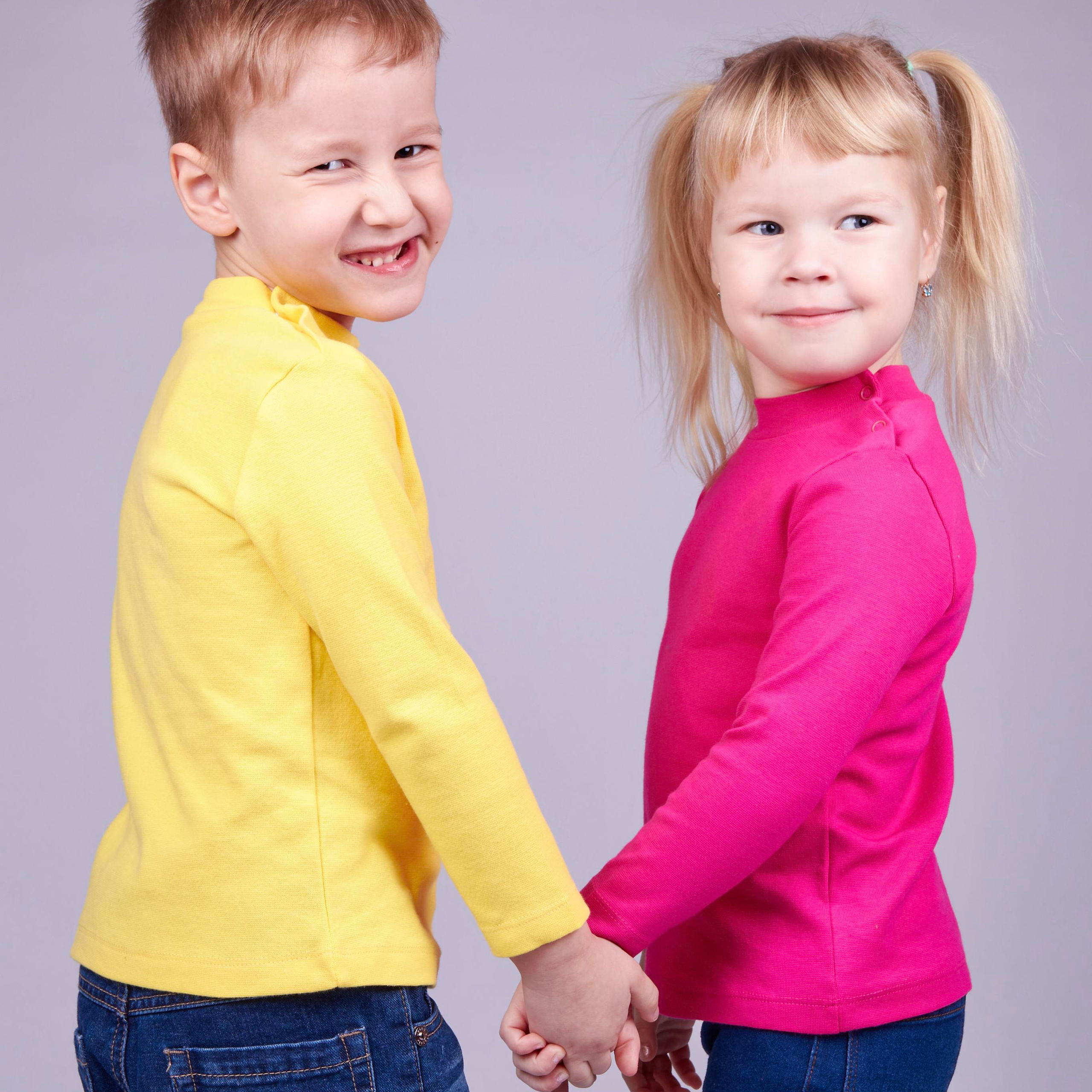 Предметное фото детских товаров - игривые и яркие товары, которые приносят удовольствие и веселье вашему малышу.