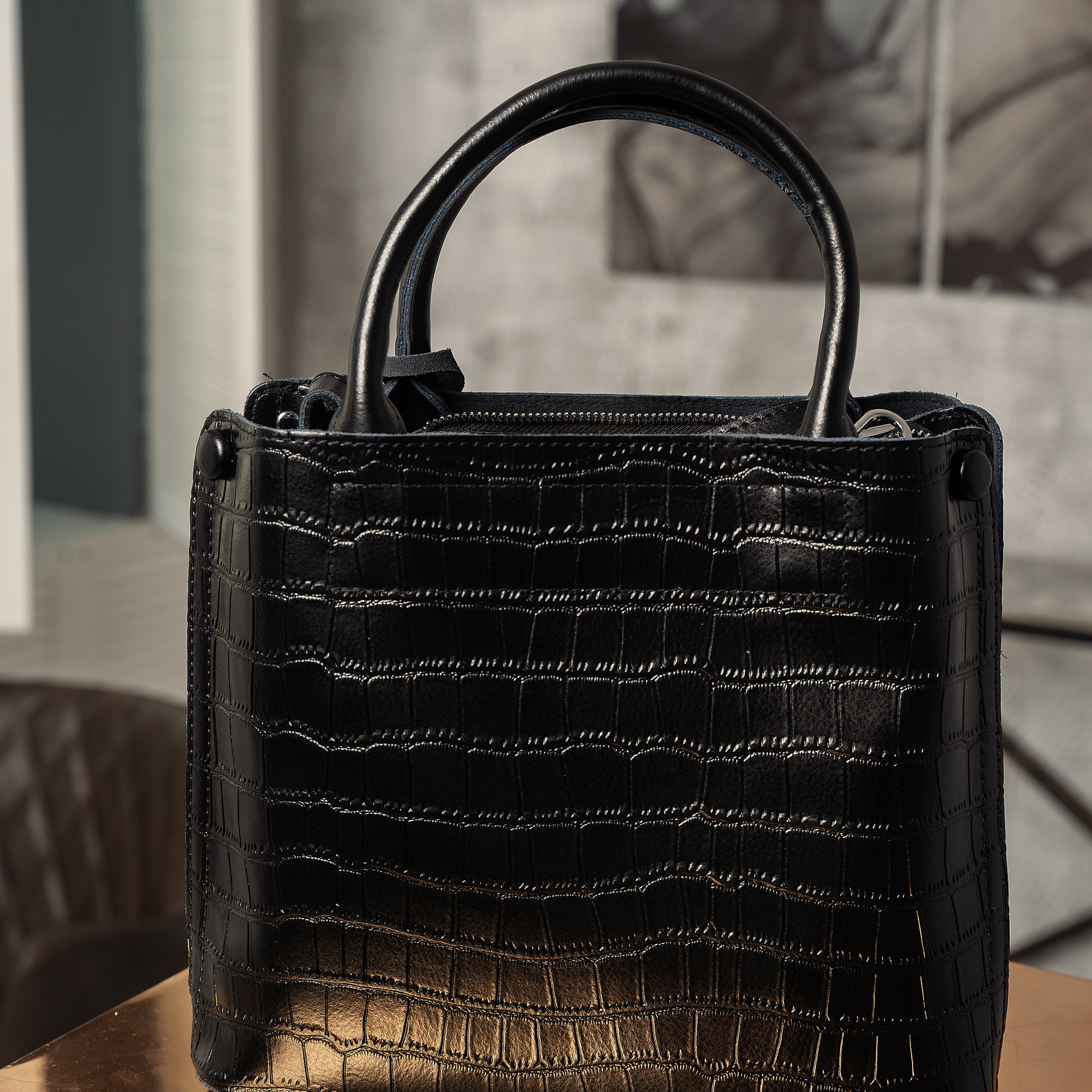 Предметное фото сумок - универсальные и стильные решения.