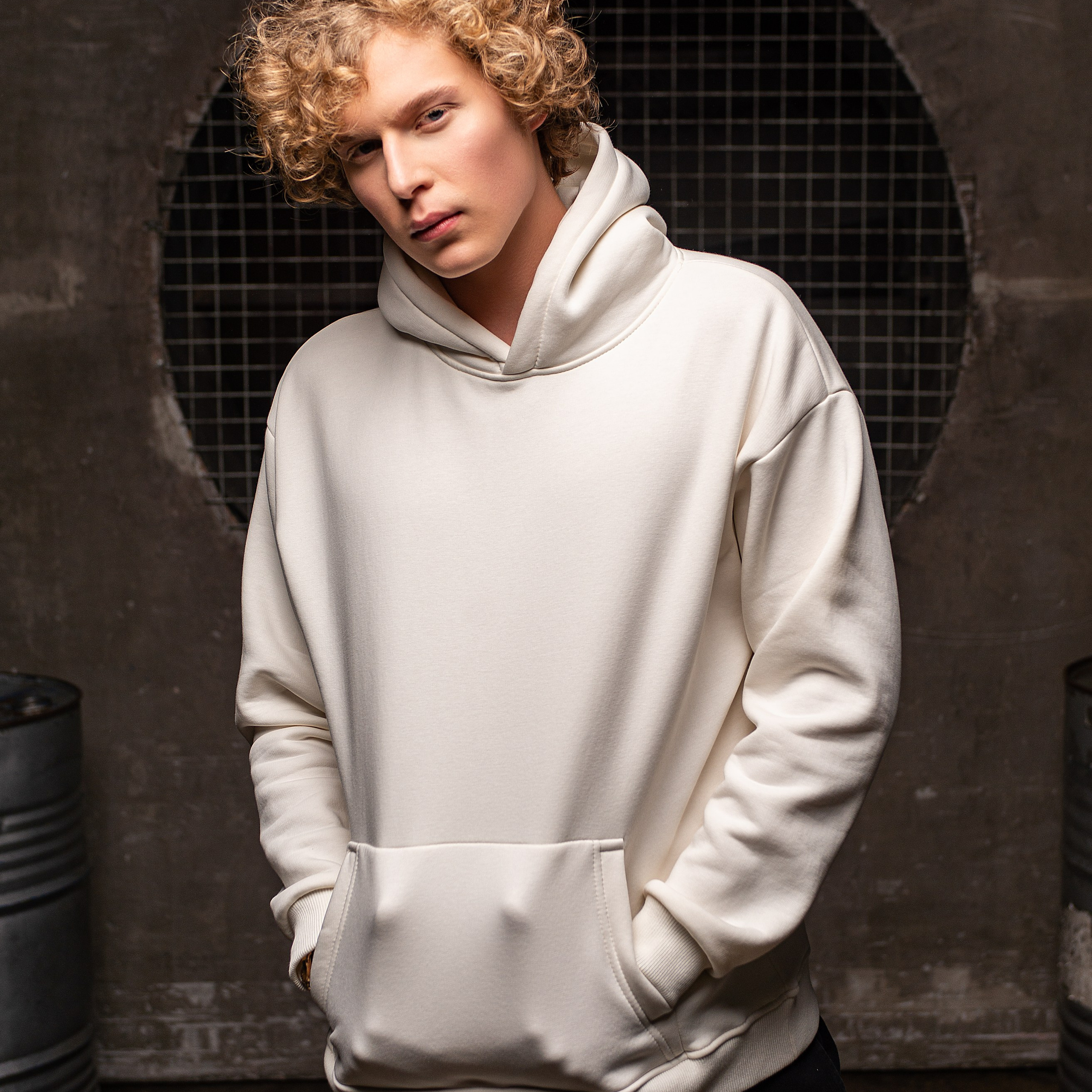 Предметное фото - практичная мужская одежда.