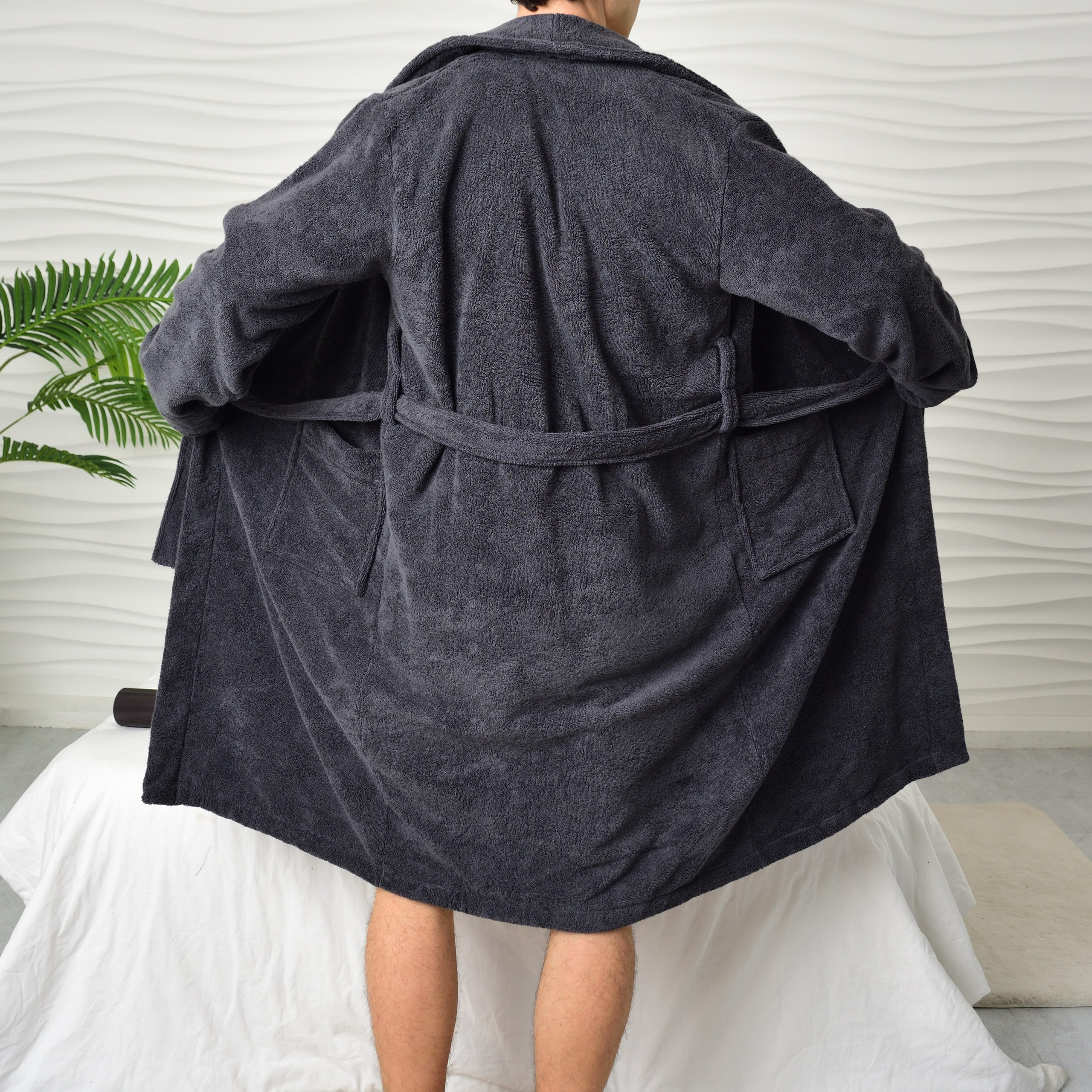 Предметная съёмка мужской одежды для маркетплейсов old | Sale Easy