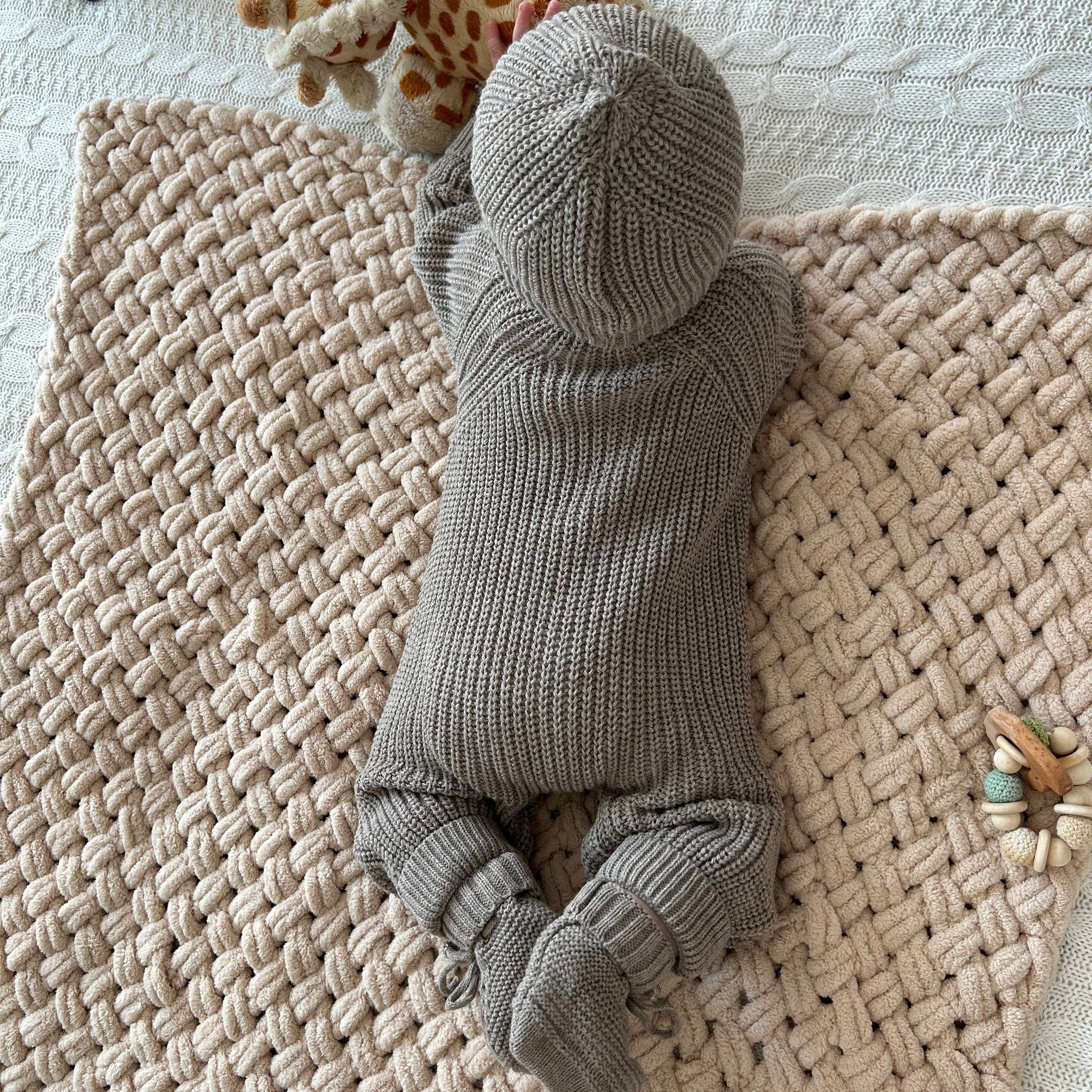 Предметная съемка детских товаров, создающая образы счастья и беззаботности.