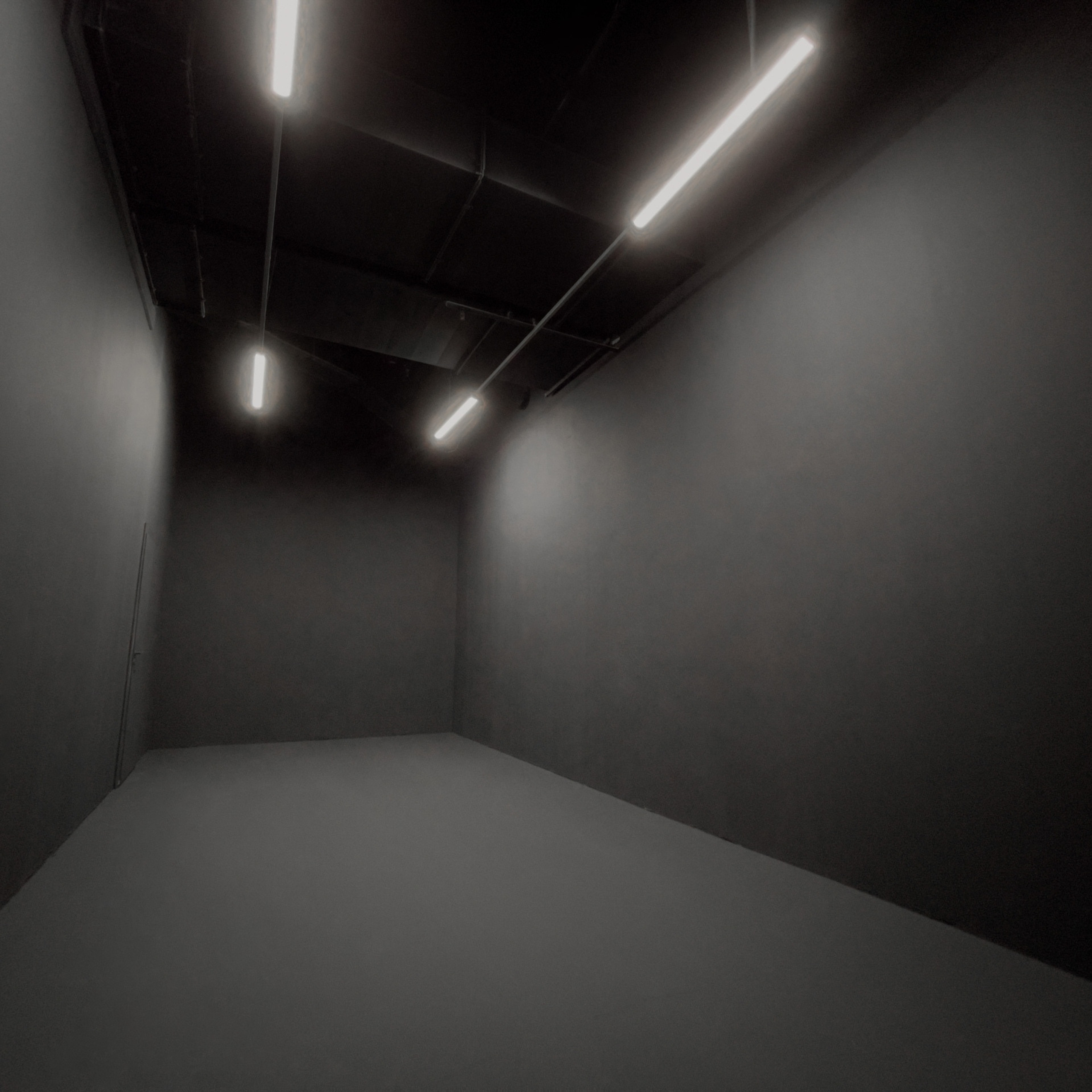 Soulmate Place — зал Черный