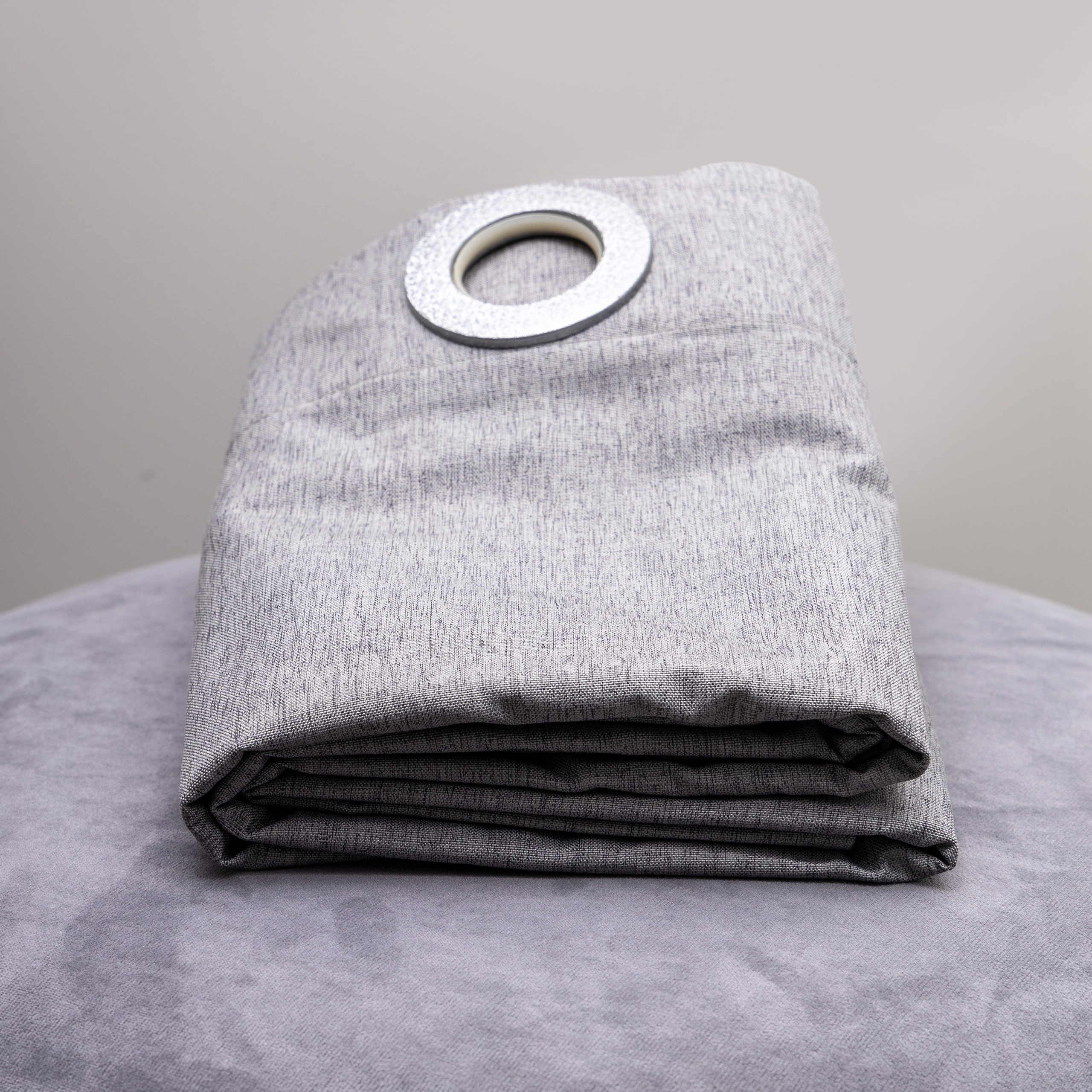 Креативная съемка товаров для дома с акцентом на современные тенденции.