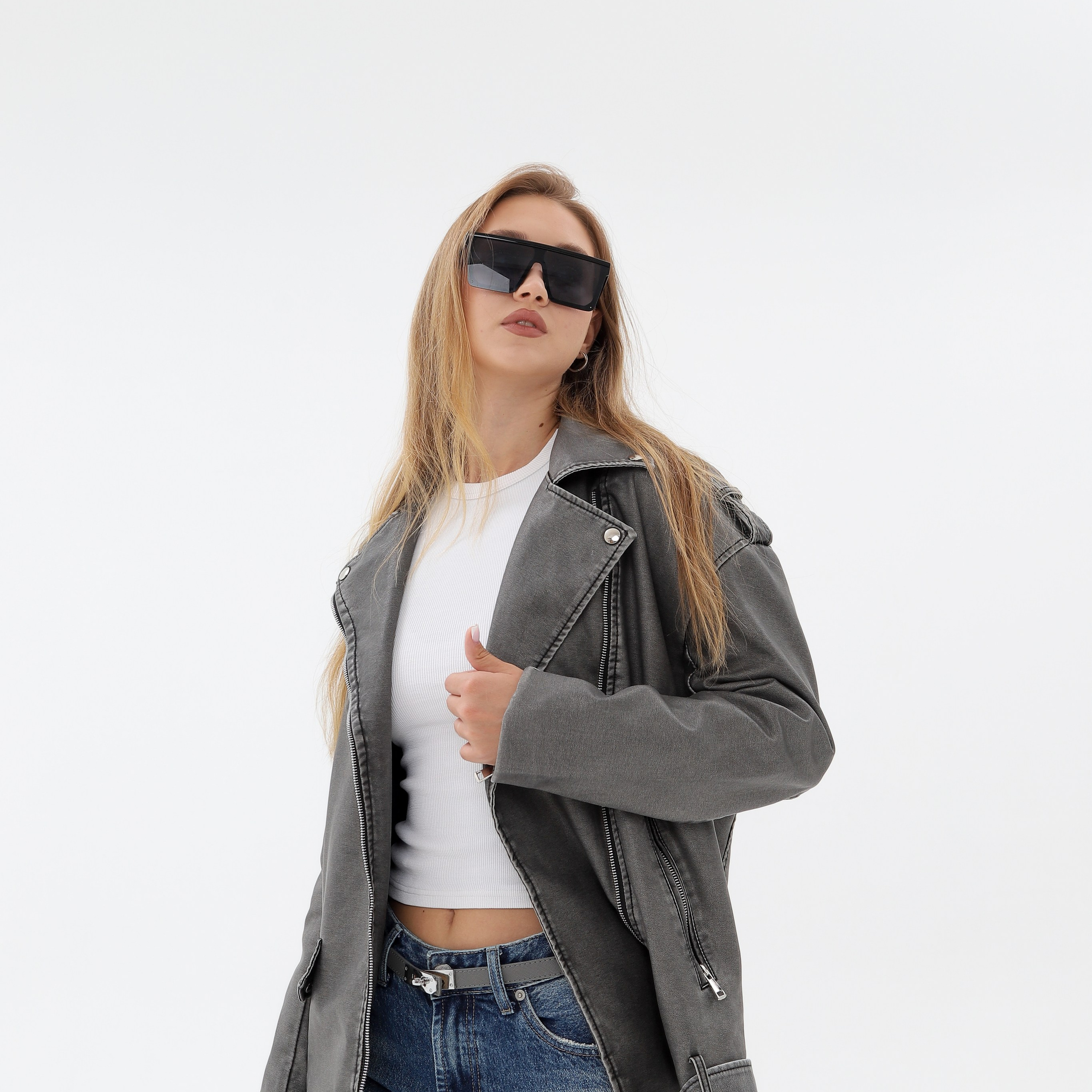 Стильная предметная съемка для подчеркивания утонченности и изысканности нарядов