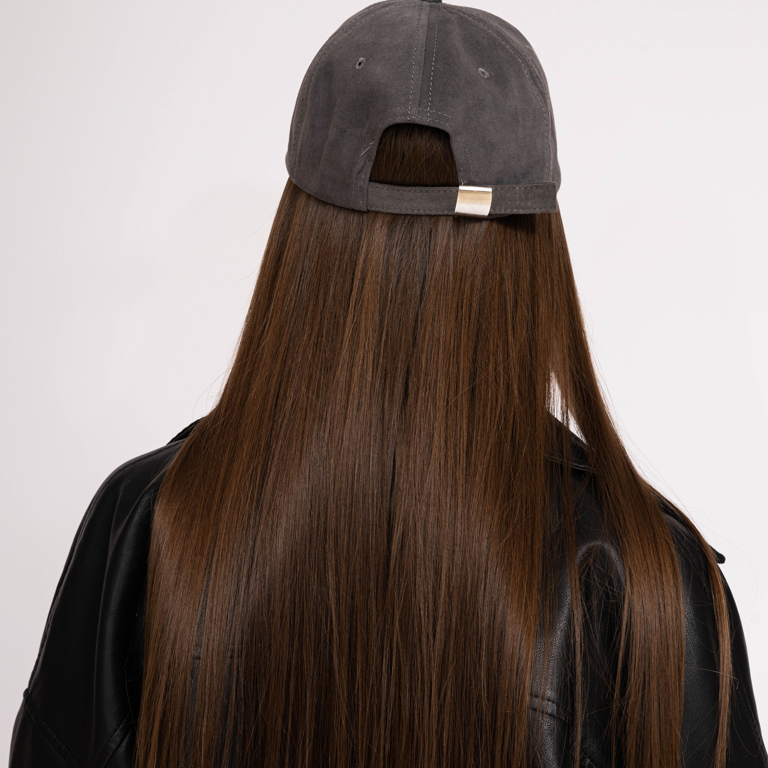 Предметное фото головных уборов - стильные детали для вашего гардероба.