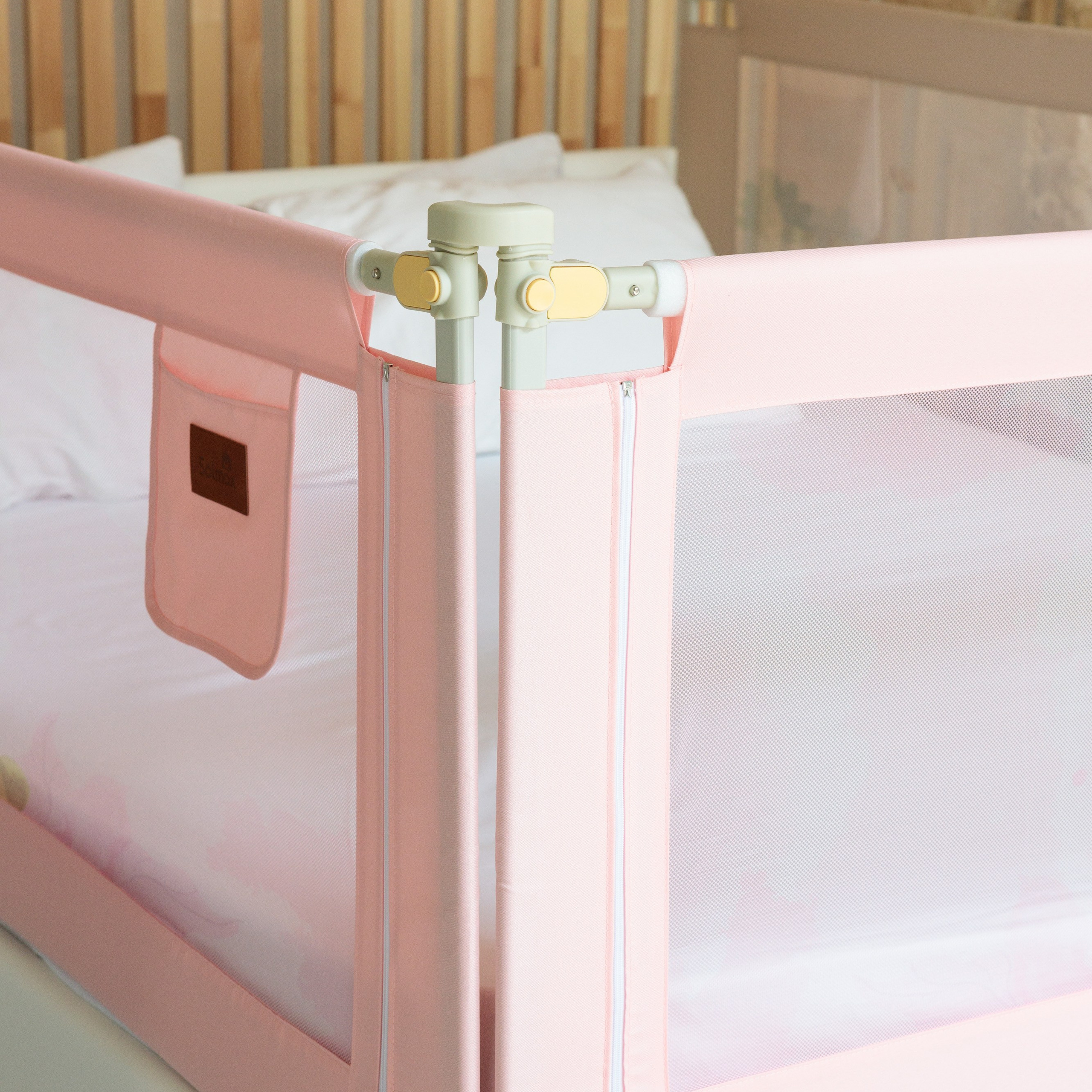 Предметная съемка детских товаров, показывающая важность качественного досуга.