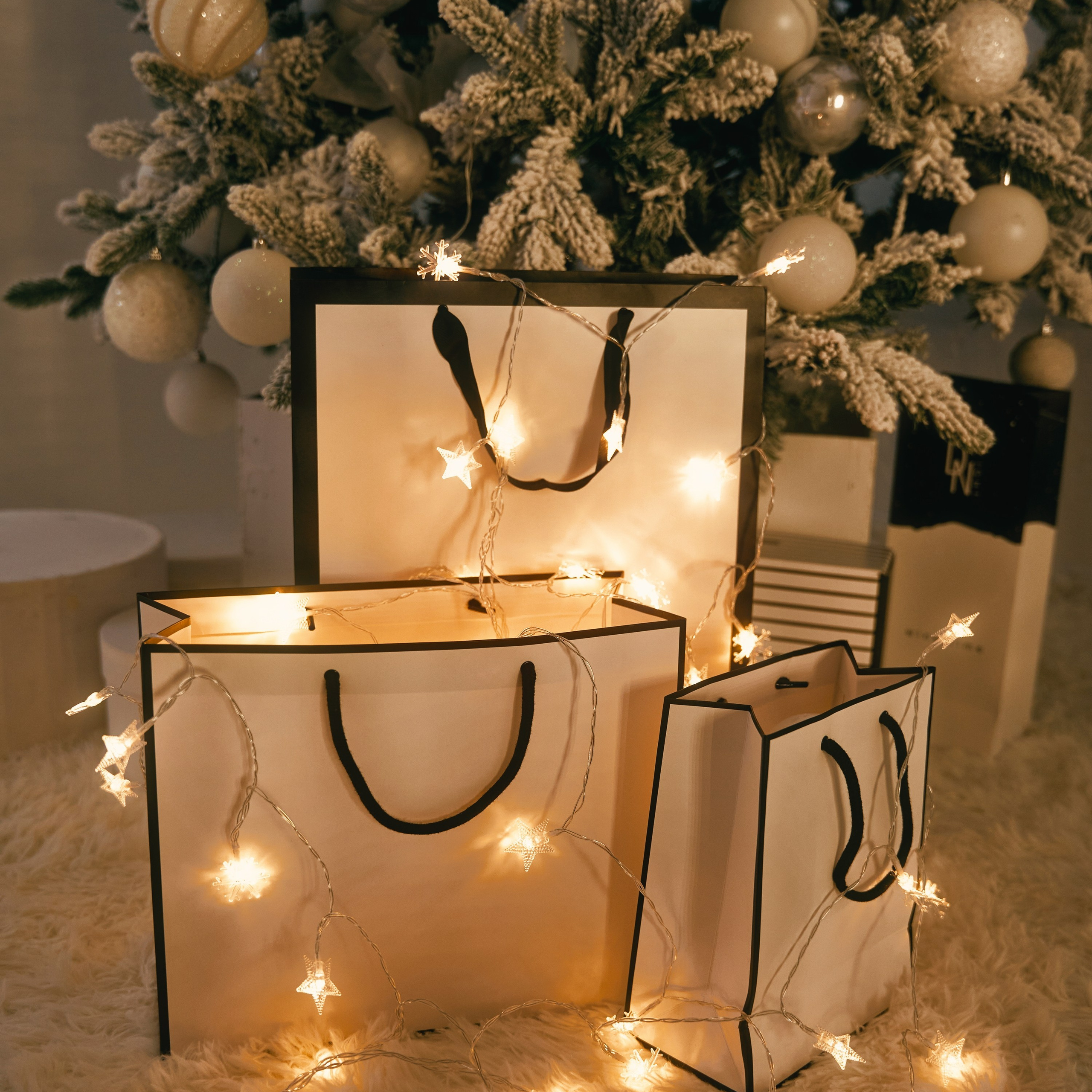 Предметная съёмка праздничных шаров фото для маркетплейсов | Sale Easy