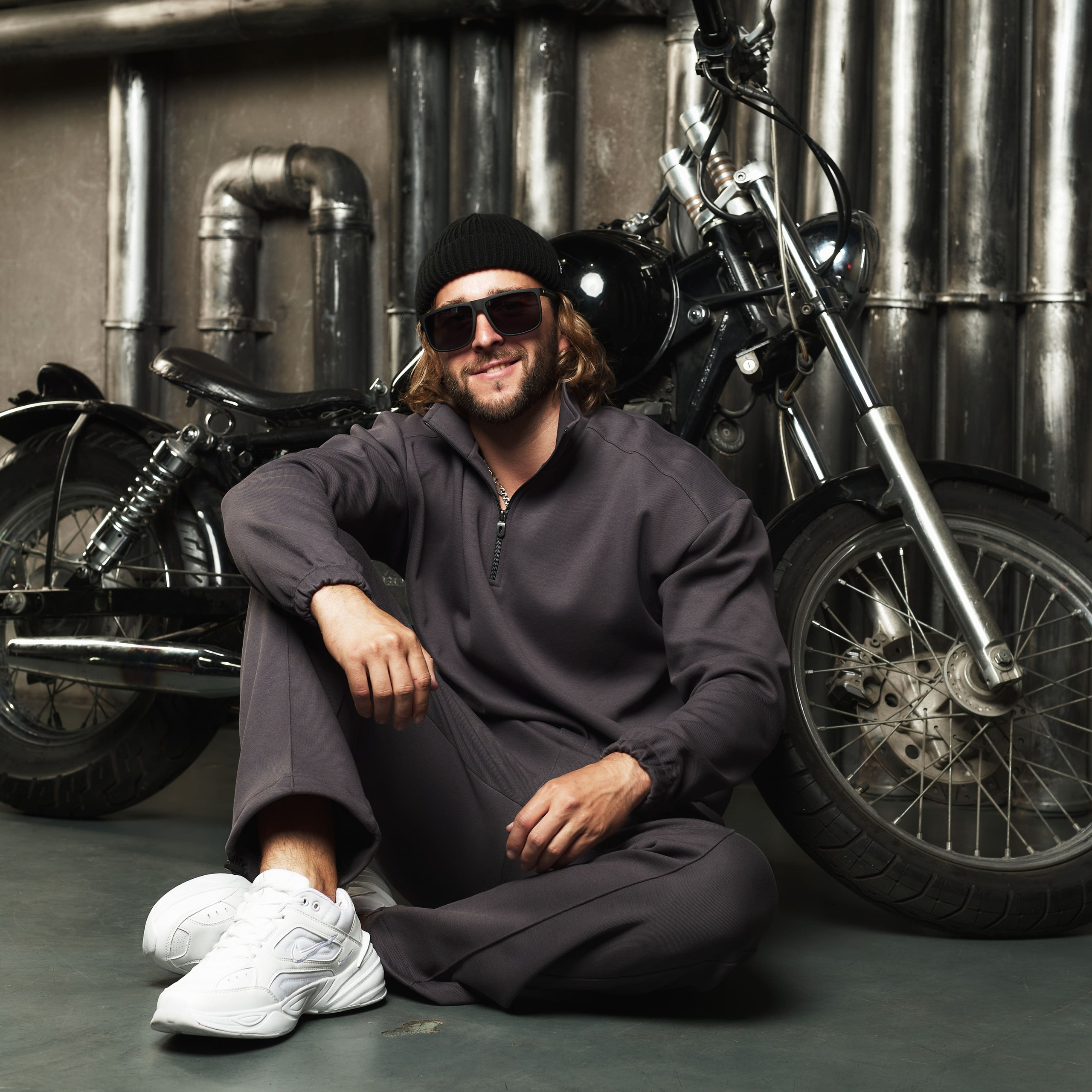 Предметная съёмка мужской одежды для маркетплейсов old | Sale Easy