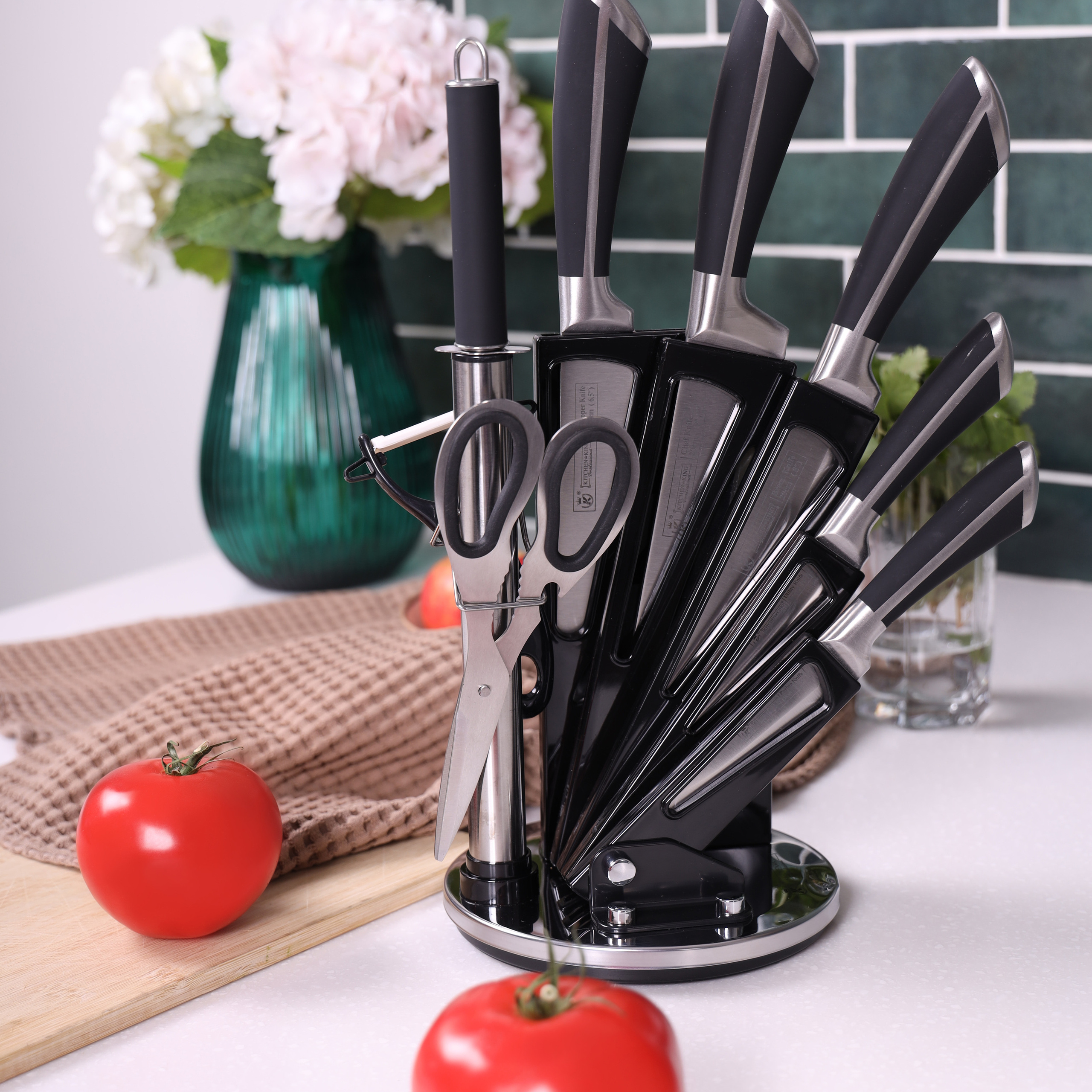 Предметное фото - уютные и стильные аксессуары для кухни и сервировки стола.