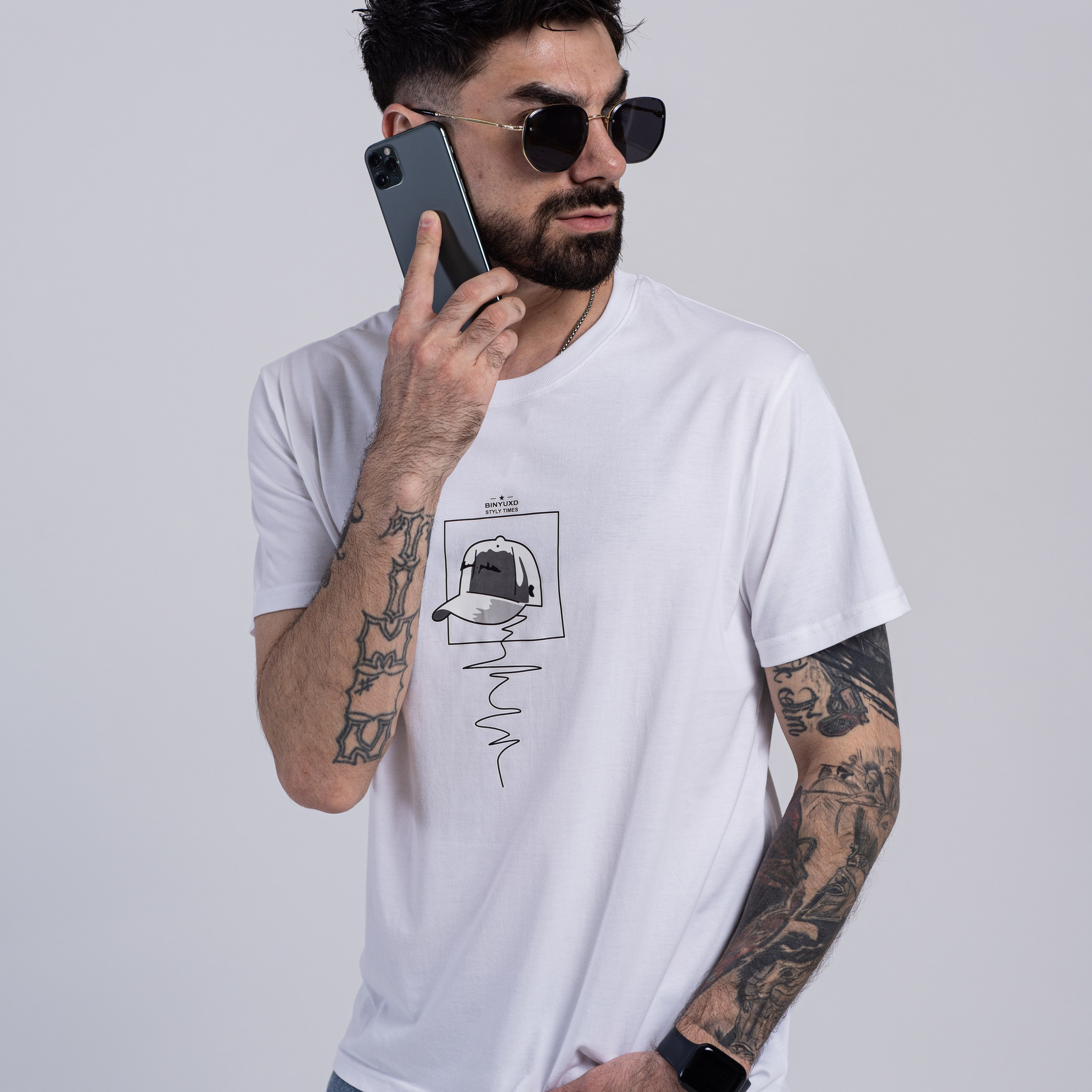 Креативная съемка для демонстрации образов, отражающих индивидуальность