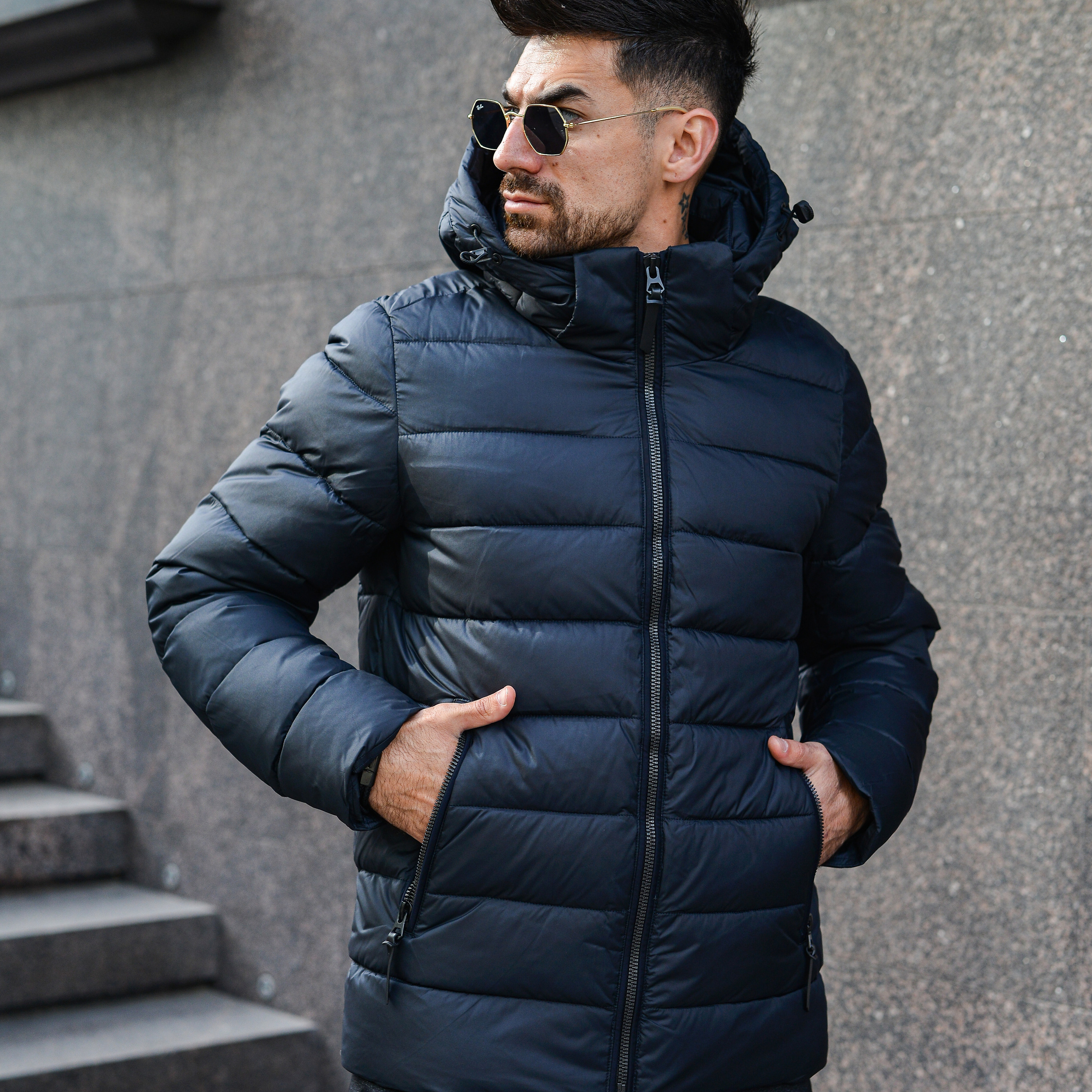 Предметное фото - элегантные мужские наряды.