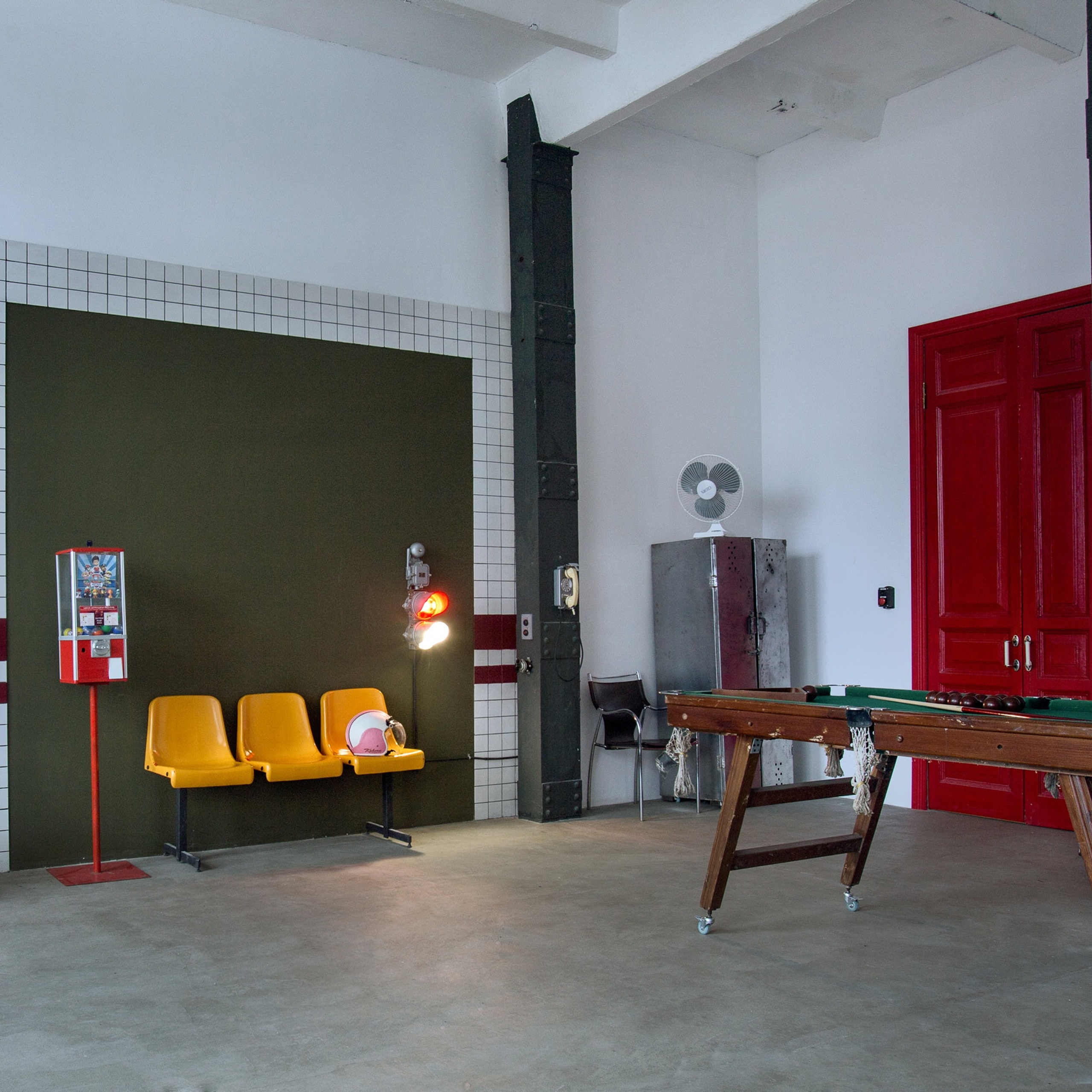 ЛОКАЦИЯ 223 — зал Винтаж