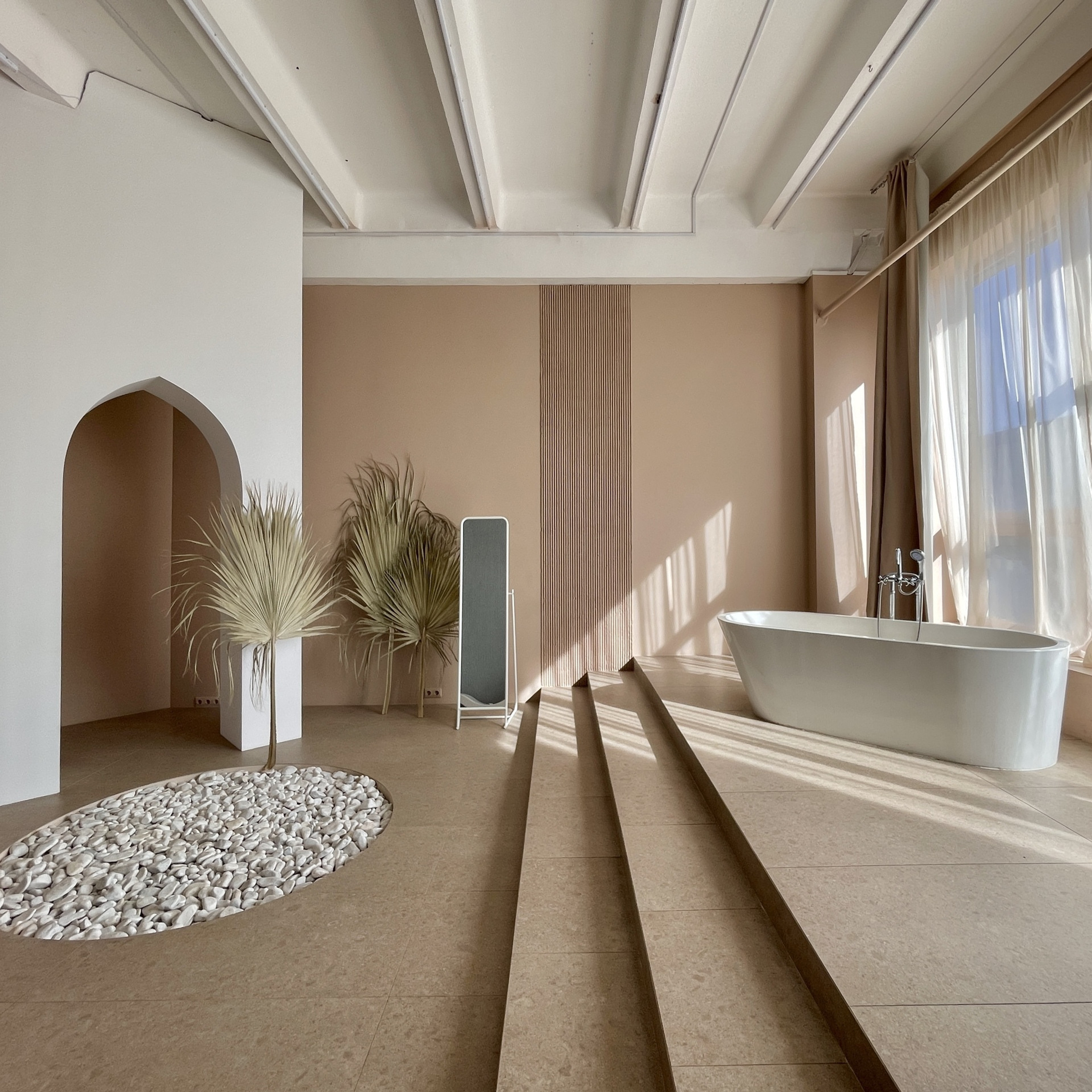 FOCUS — зал Stone