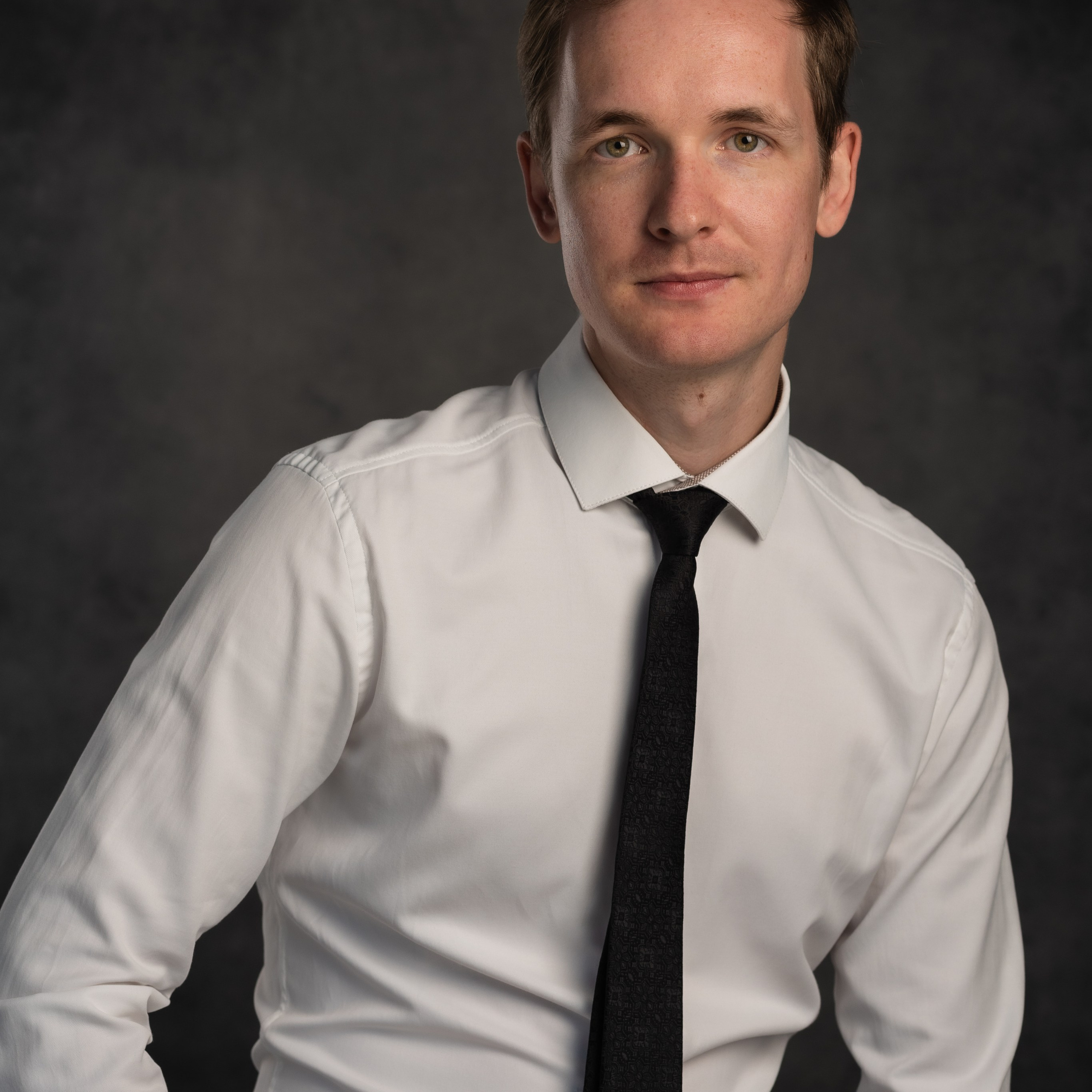 ДЕЛОВЫЕ ПОРТРЕТЫ