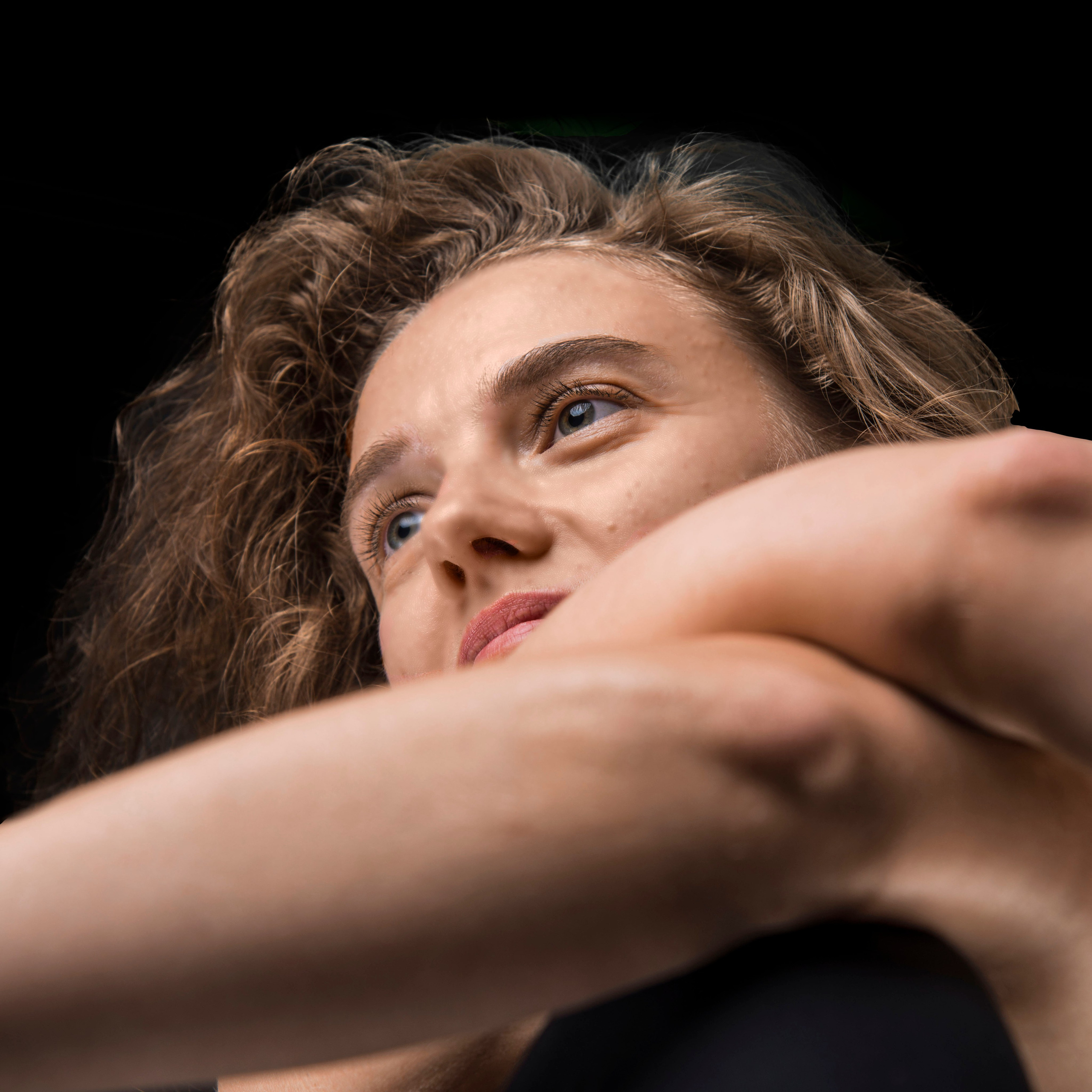 Фотопортрет. Фотограф Екатеринбург. Портретный fashion свадебный предметный фотограф для маркетплейсов (Озон Wildberries Мегамаркет) Андрей Наговицин