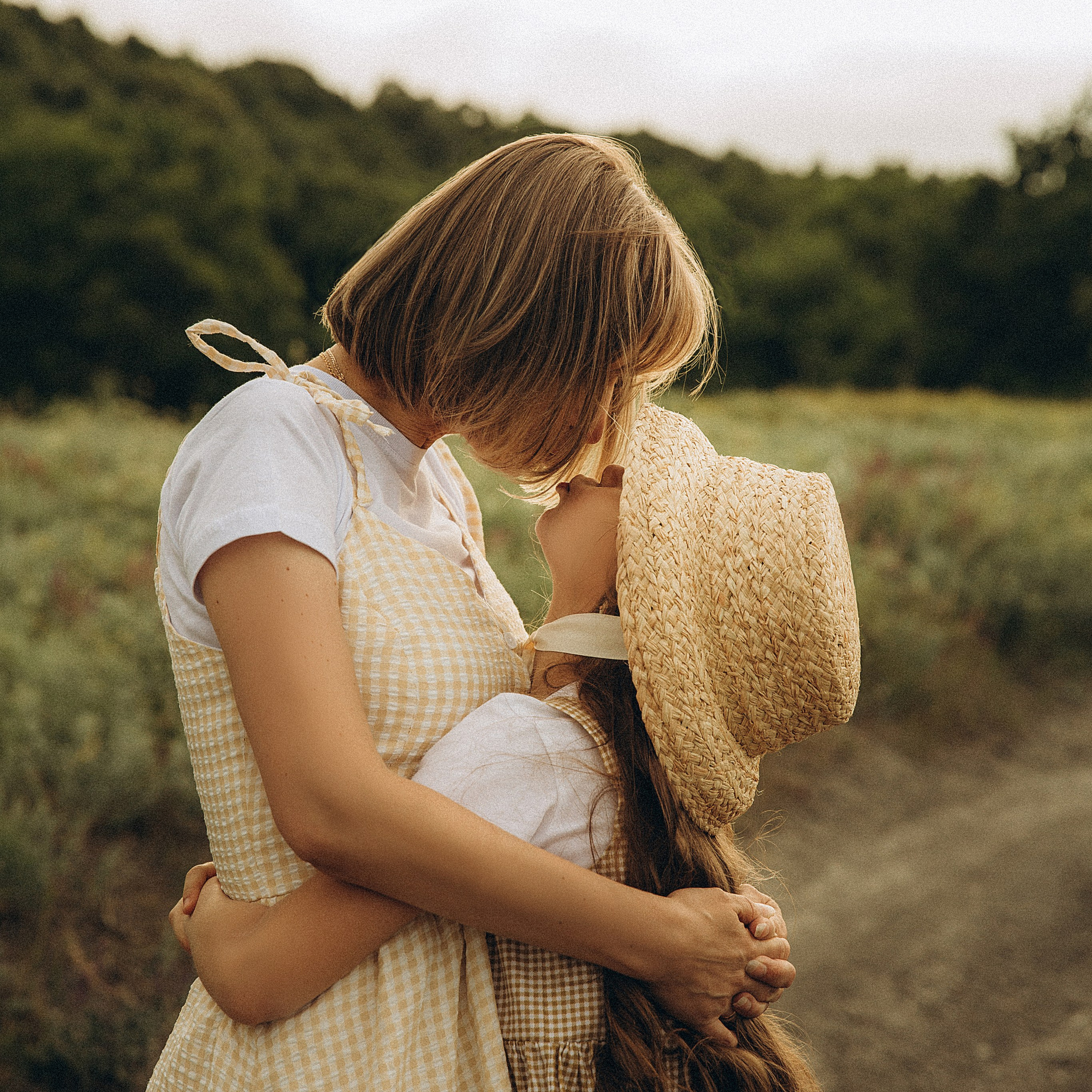 Елена и Вика