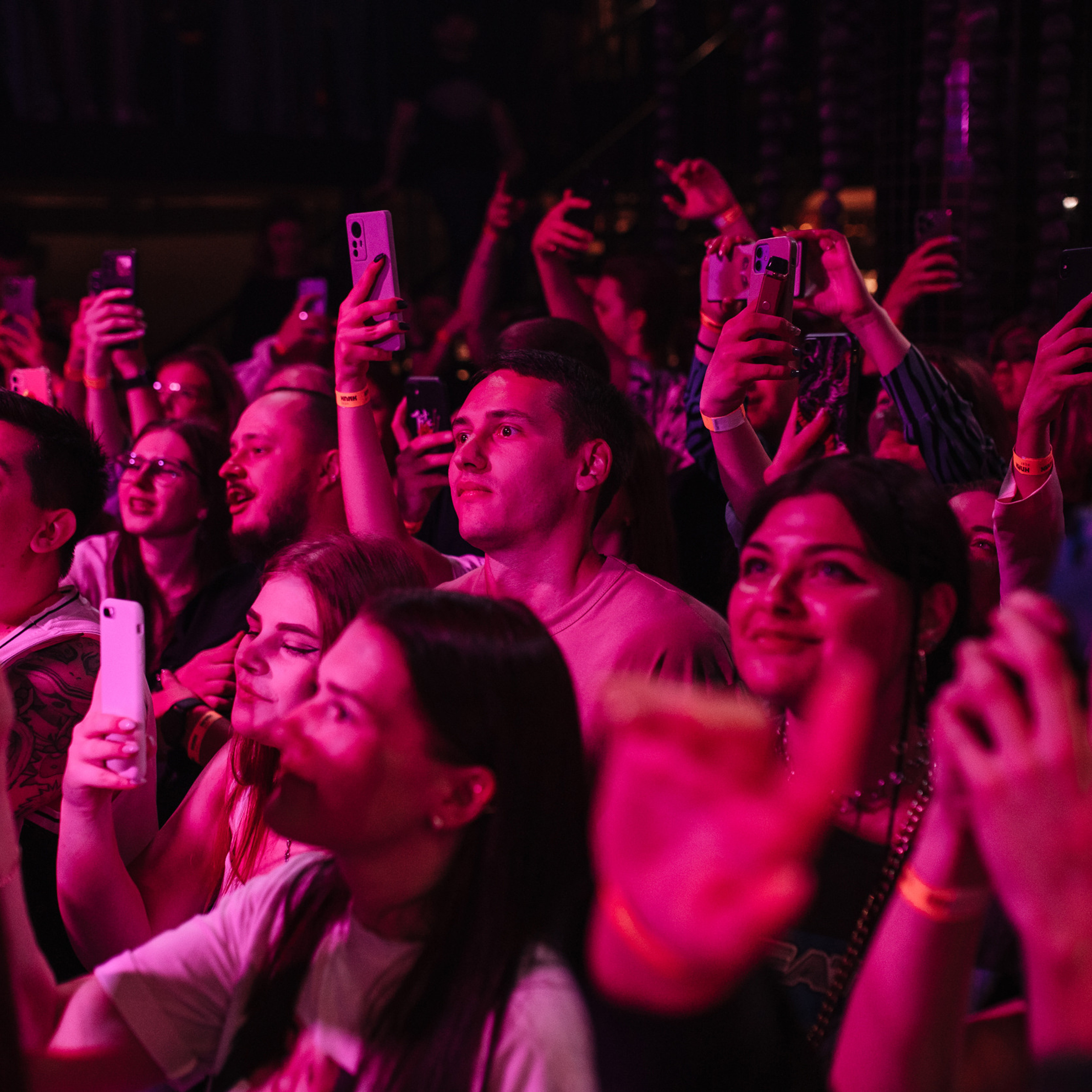 Sqwoz bab. Репортажный и свадебный фотограф в Краснодаре Владислав Рыжов