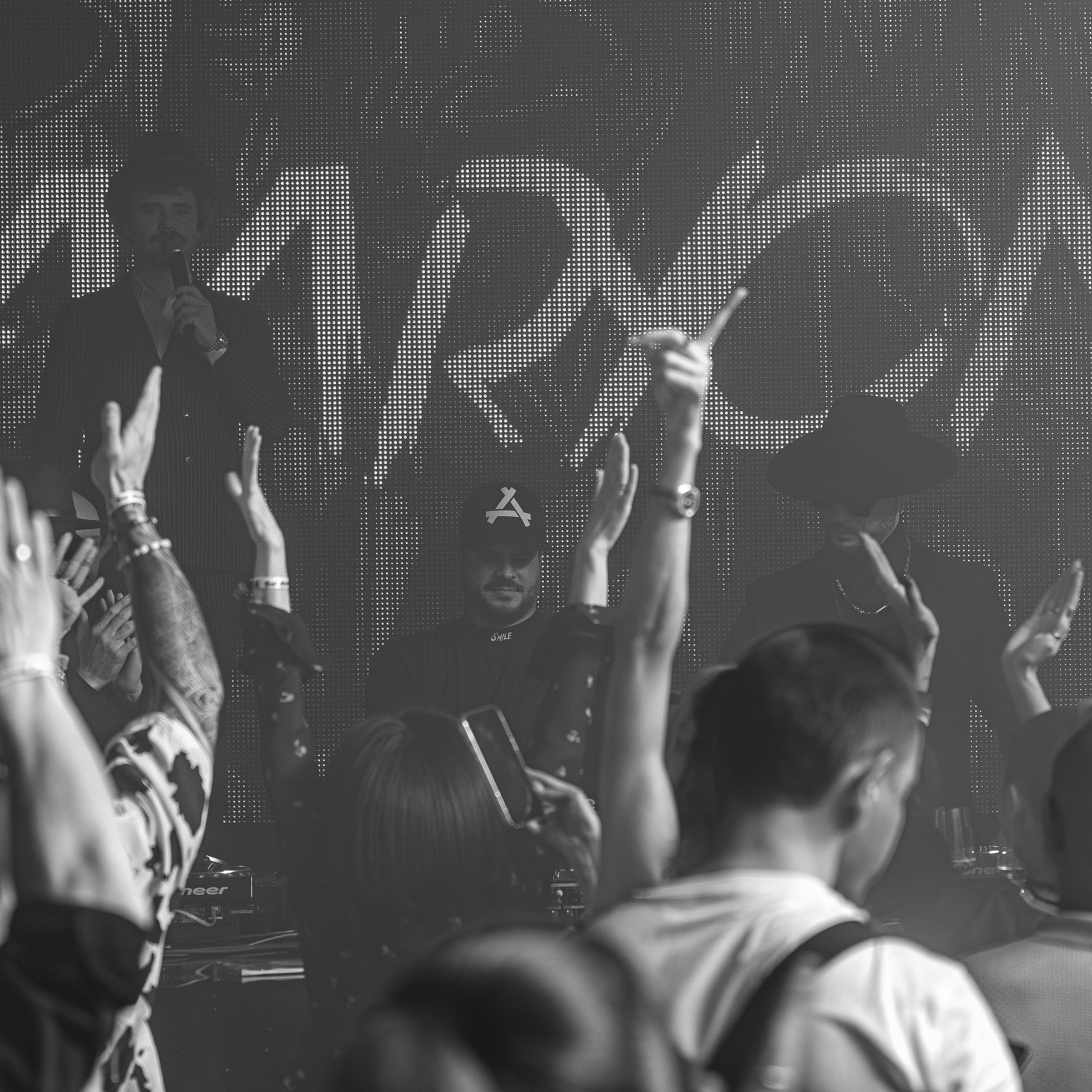 Circus 64. Репортажный и свадебный фотограф в Краснодаре Владислав Рыжов