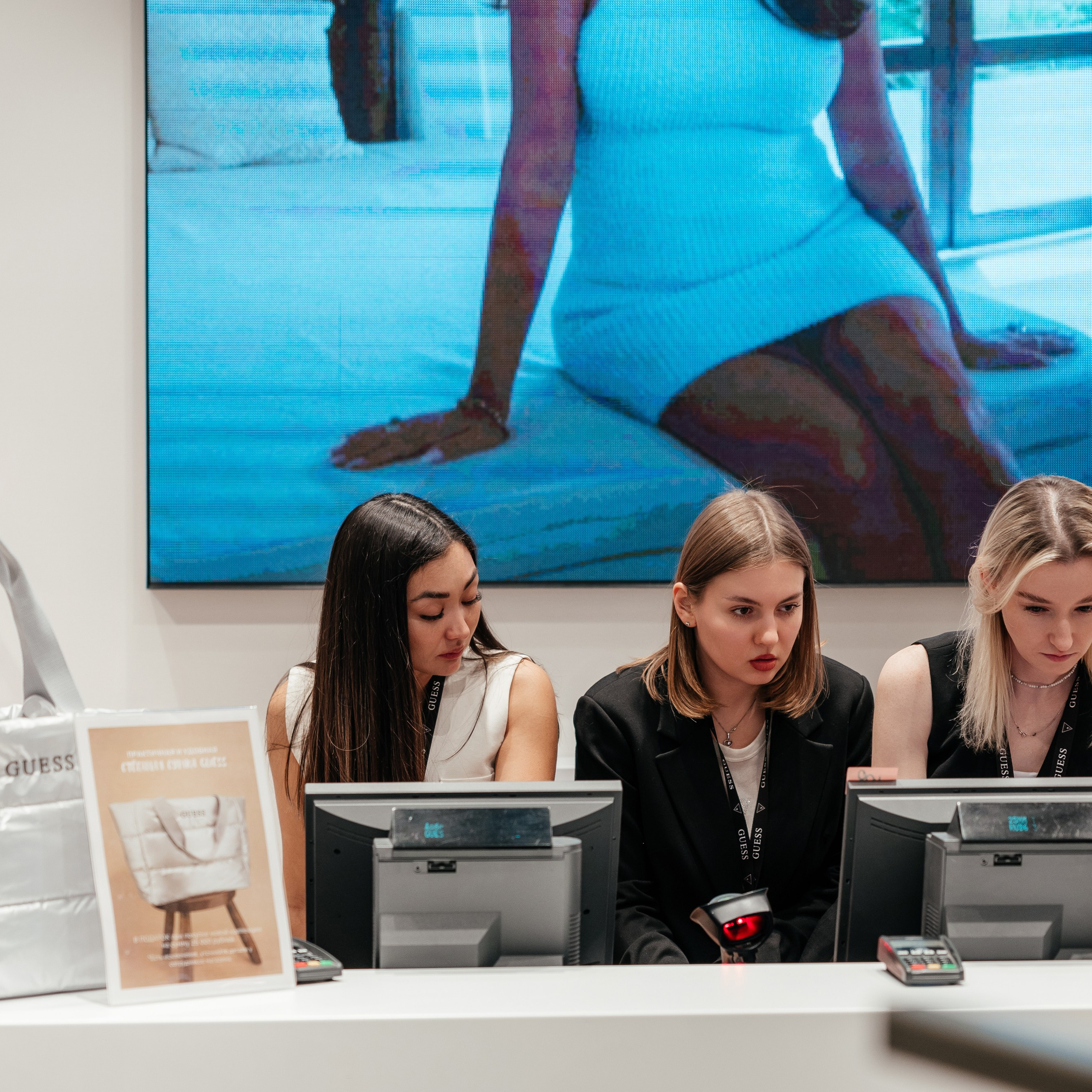 Guess. Репортажный и свадебный фотограф в Краснодаре Владислав Рыжов