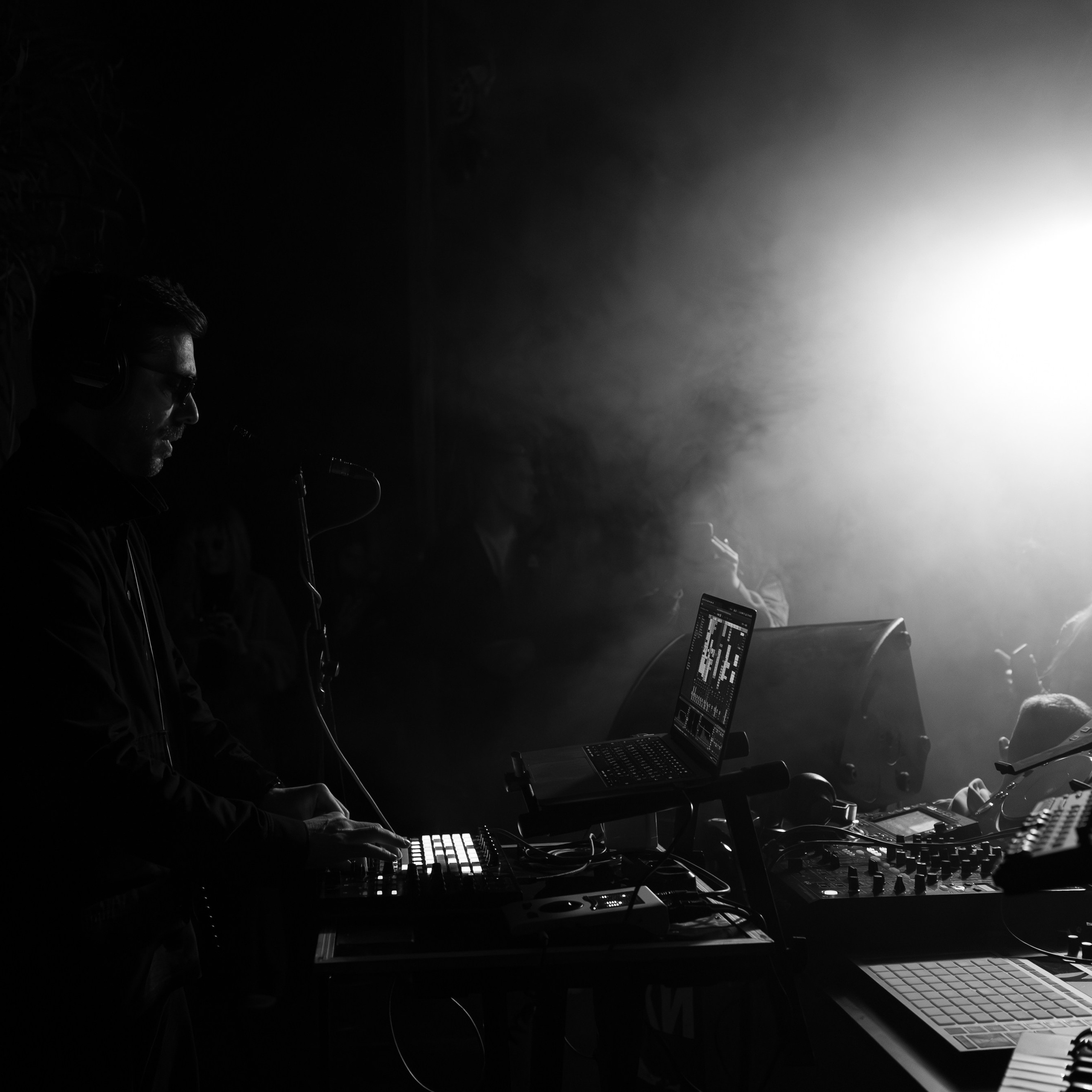 MAEWKA. Репортажный и свадебный фотограф в Краснодаре Владислав Рыжов