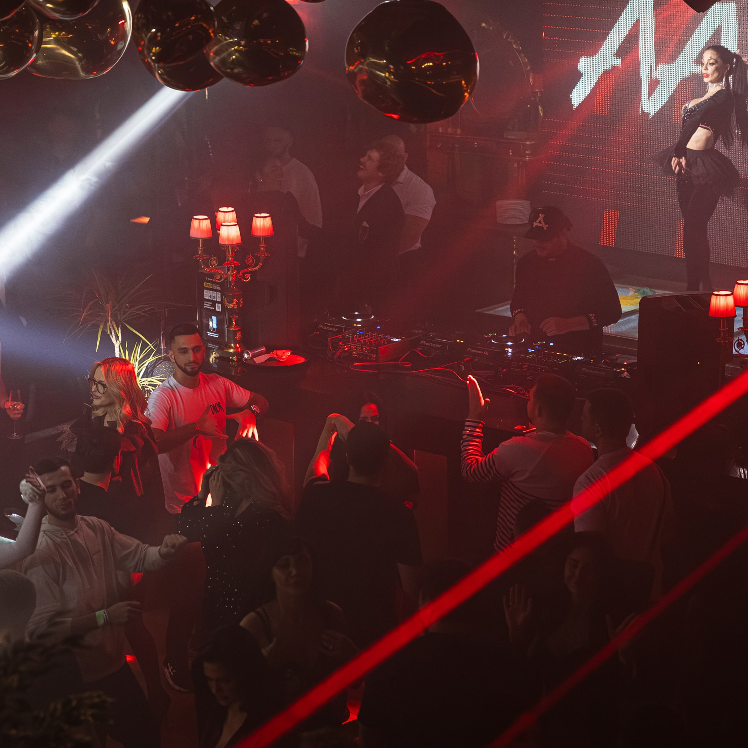 Circus 64. Репортажный и свадебный фотограф в Краснодаре Владислав Рыжов