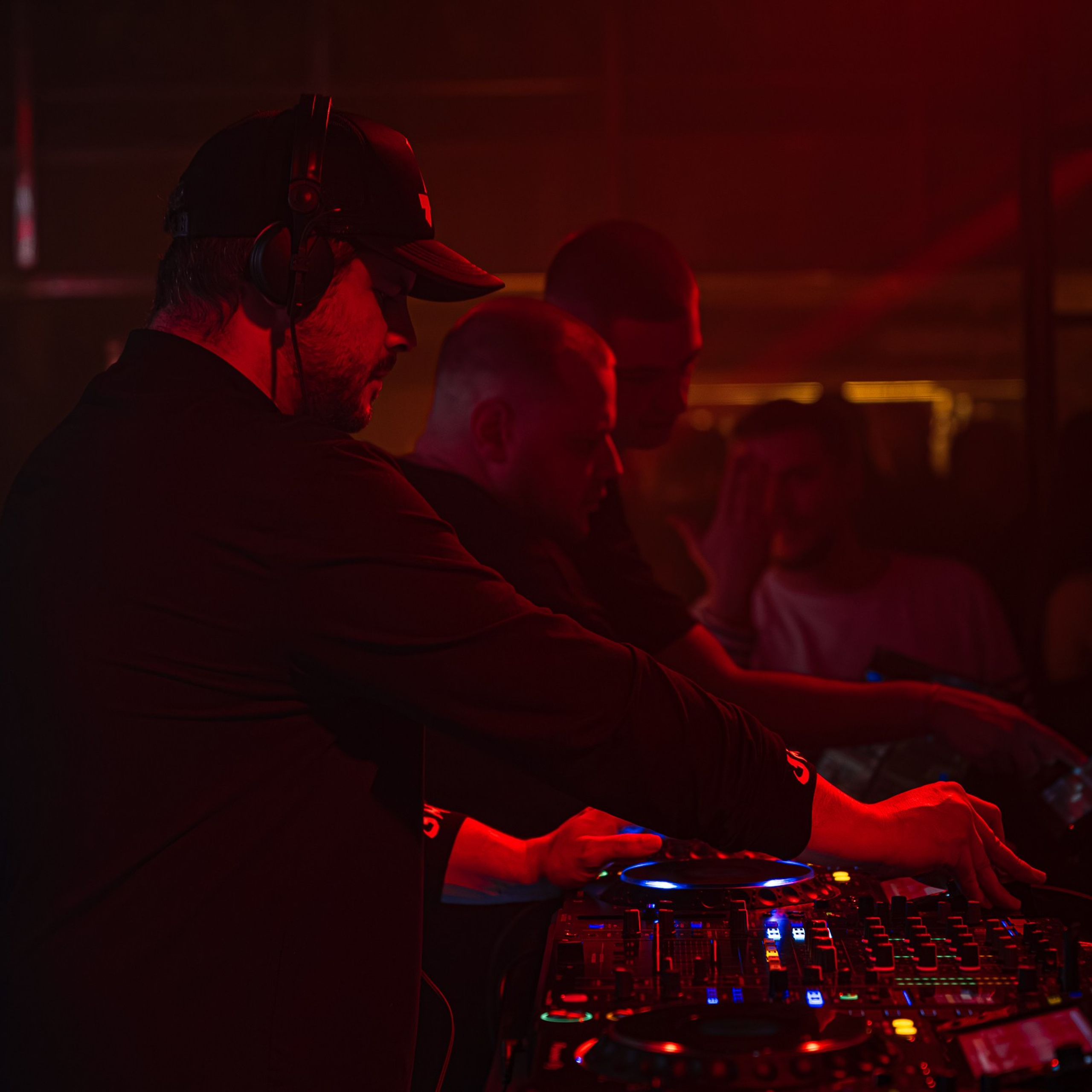 Circus 64. Репортажный и свадебный фотограф в Краснодаре Владислав Рыжов