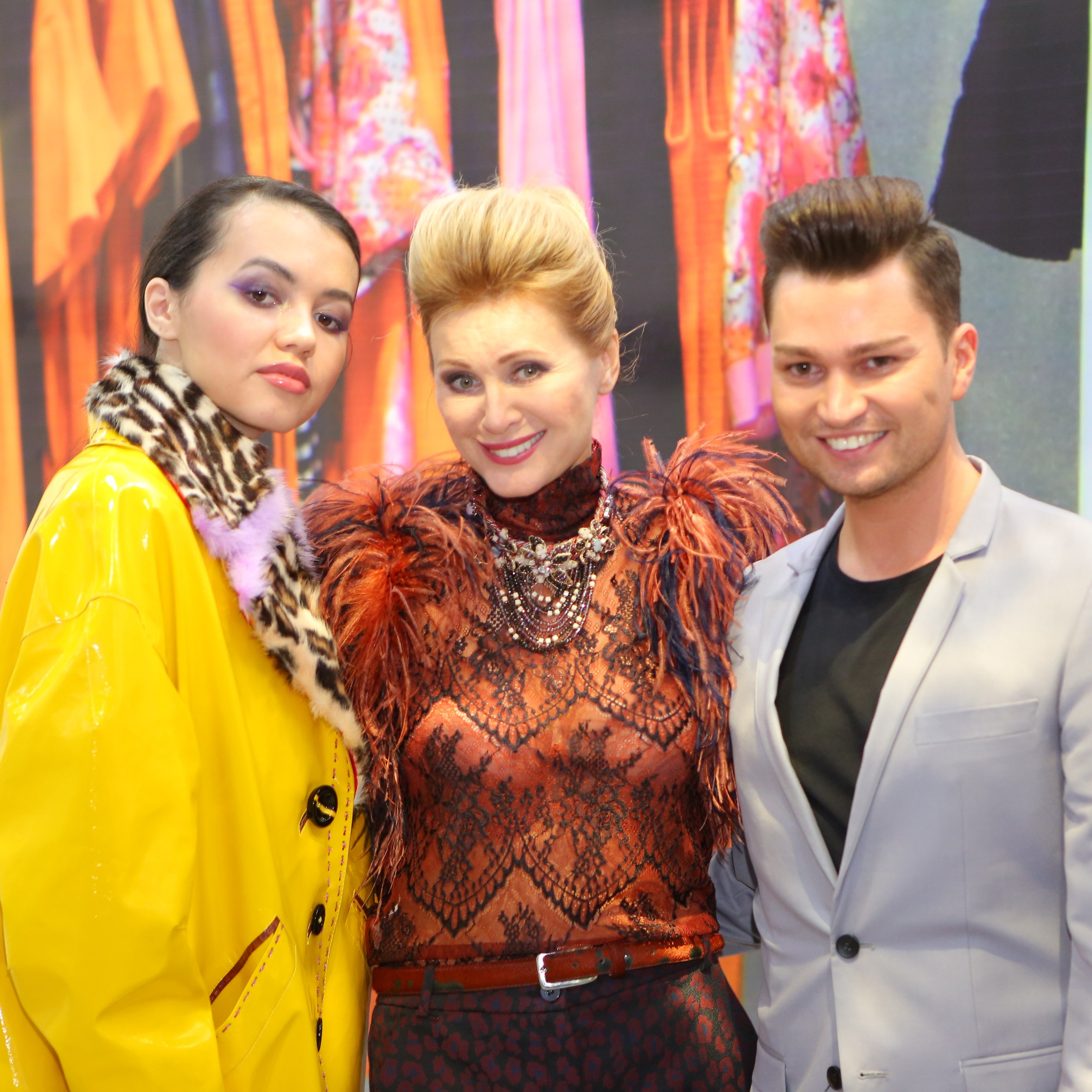 Неделя высокой моды с Викой Цыгановой.