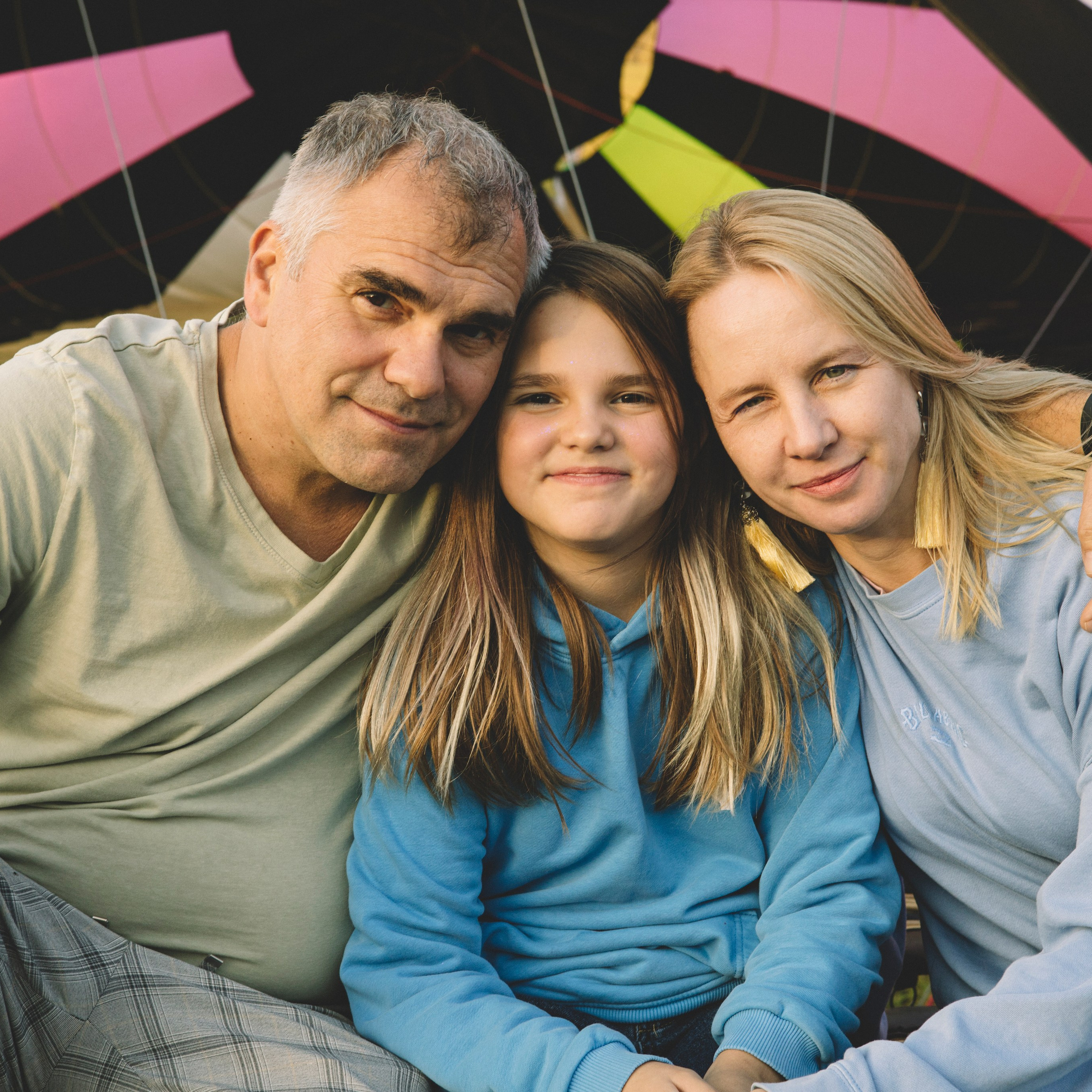 Виктор, Елена и Мария