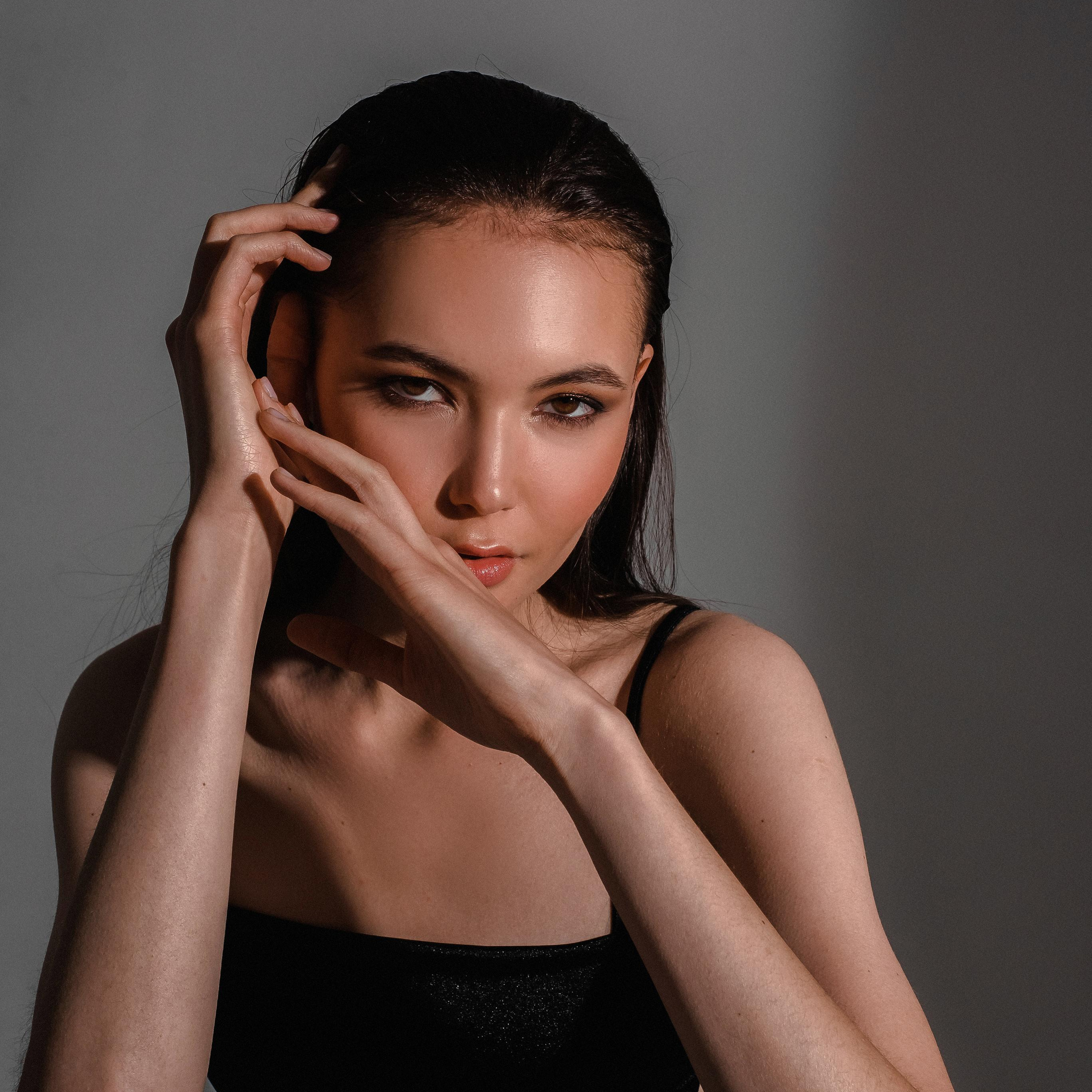 фотосессия с импульсным светом, женский портрет