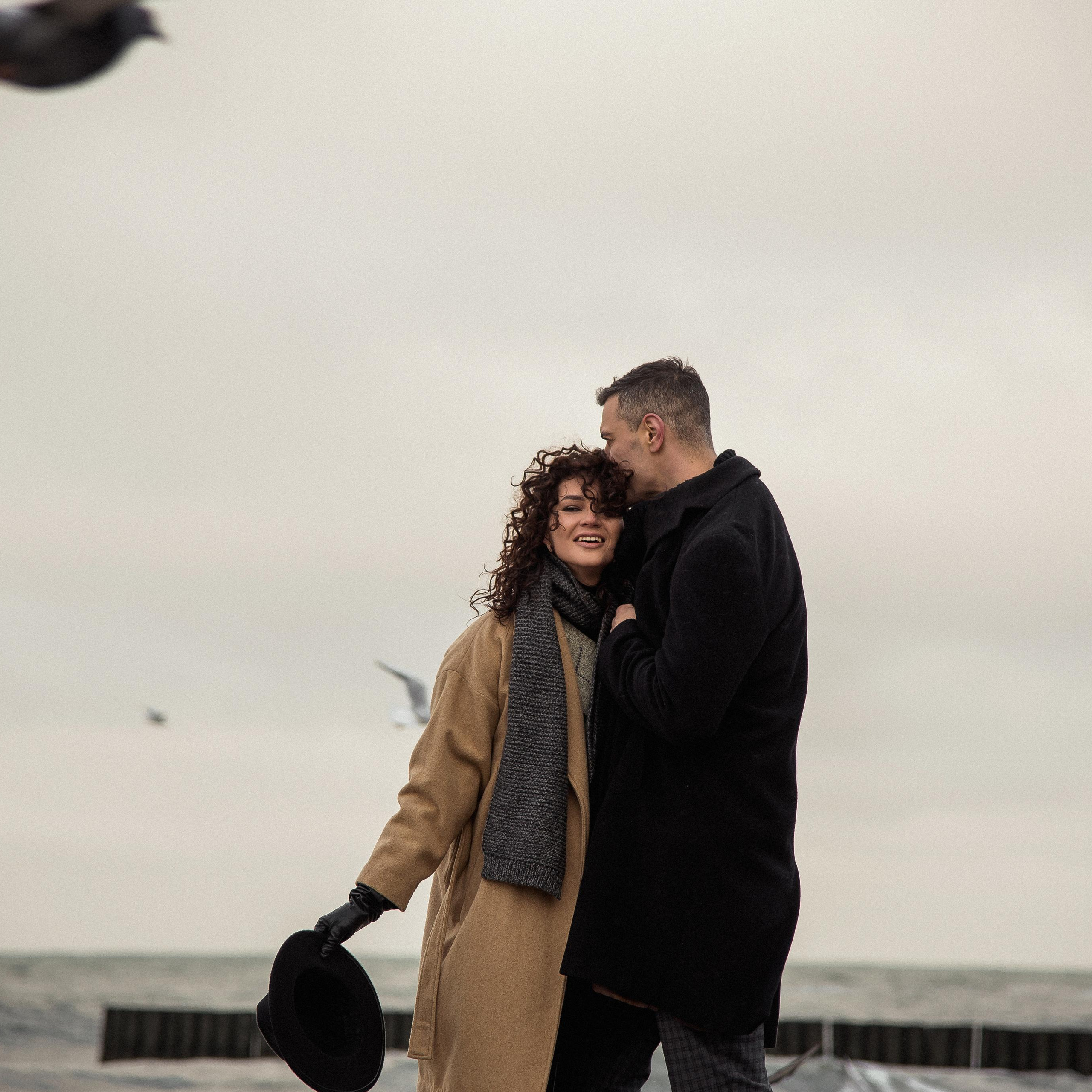 пара на море, Love-story на море, фотосессия с чайками