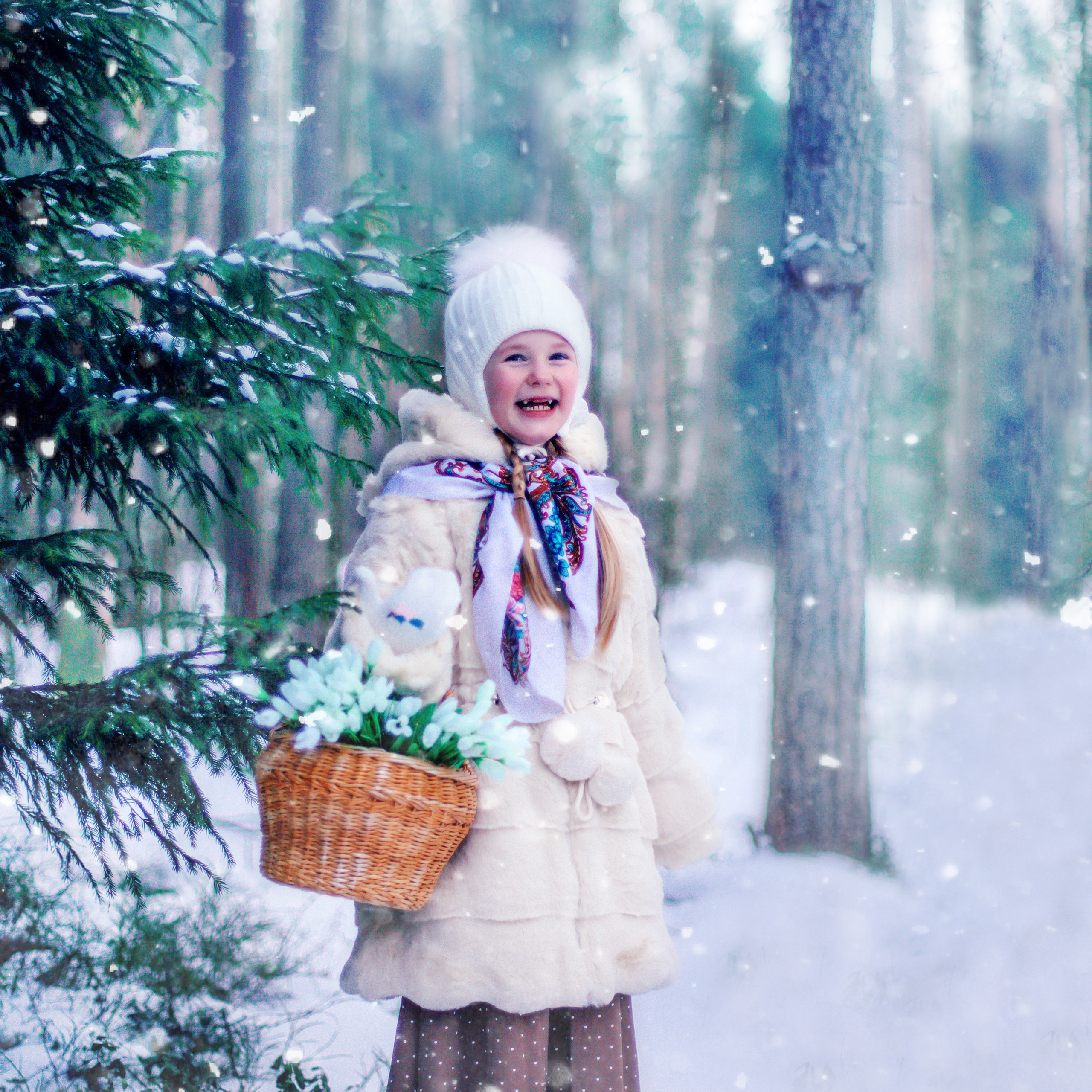 Фотосессия с подснежниками по мотивам сказки «12 месяцев»
