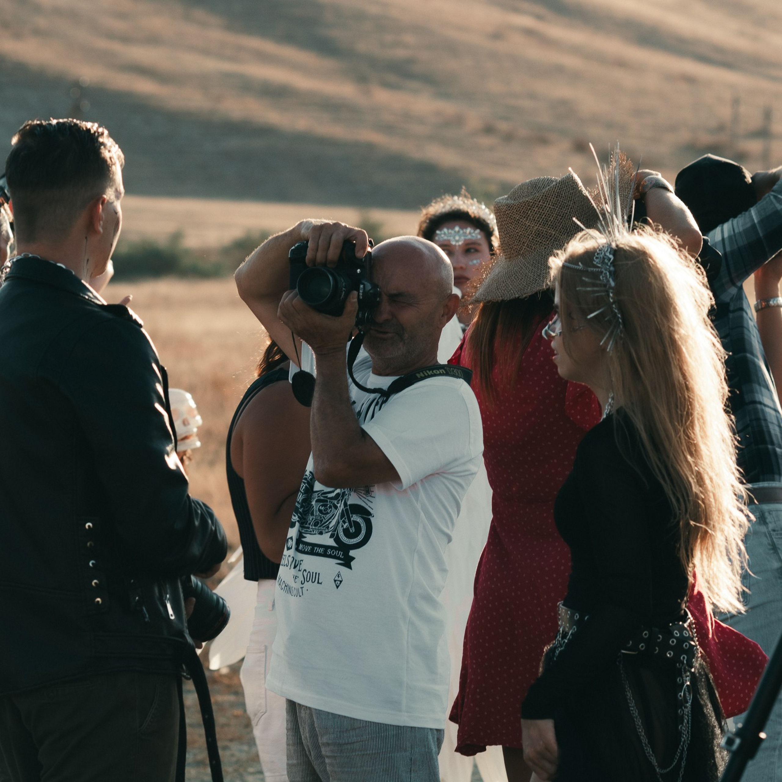 Слёт творческих 2025 в стиле BurningMan. Фотограф твоей души, снимаю в Крыму и не только