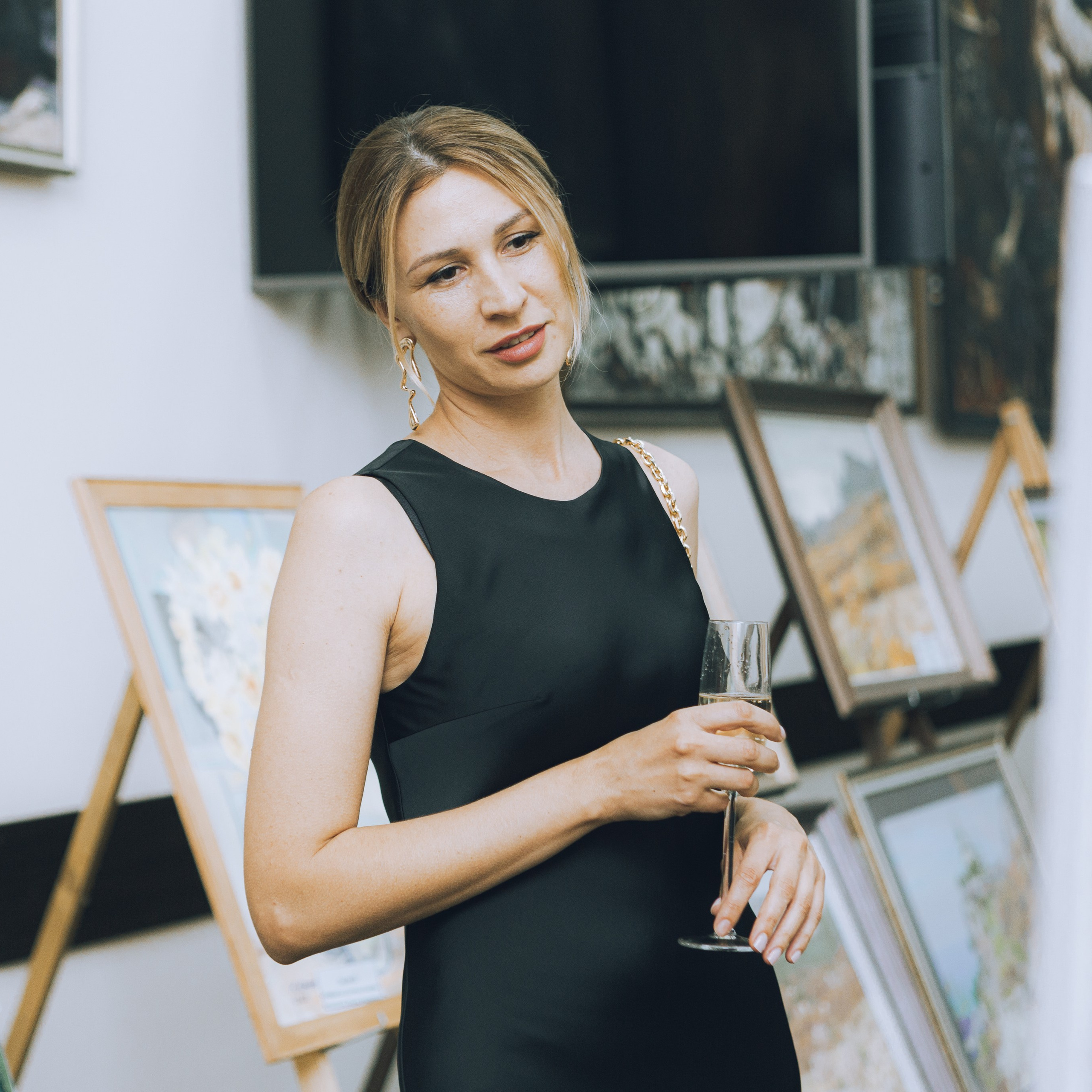 Благотворительный аукцион картин Севастопольских художников 24. Фотография, которая говорит о тебе