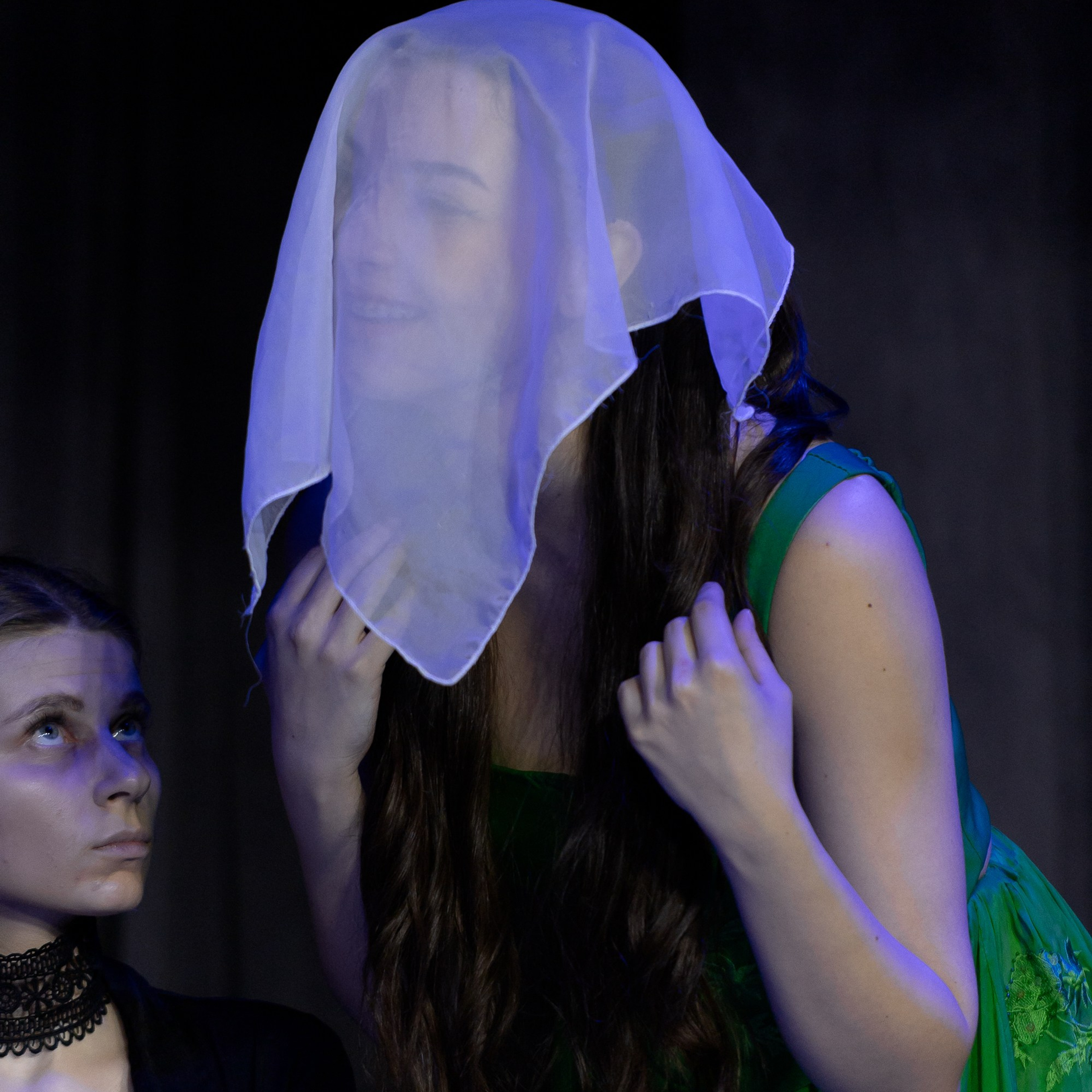 Театральная постановка ДОМ. Фотография, которая говорит о тебе