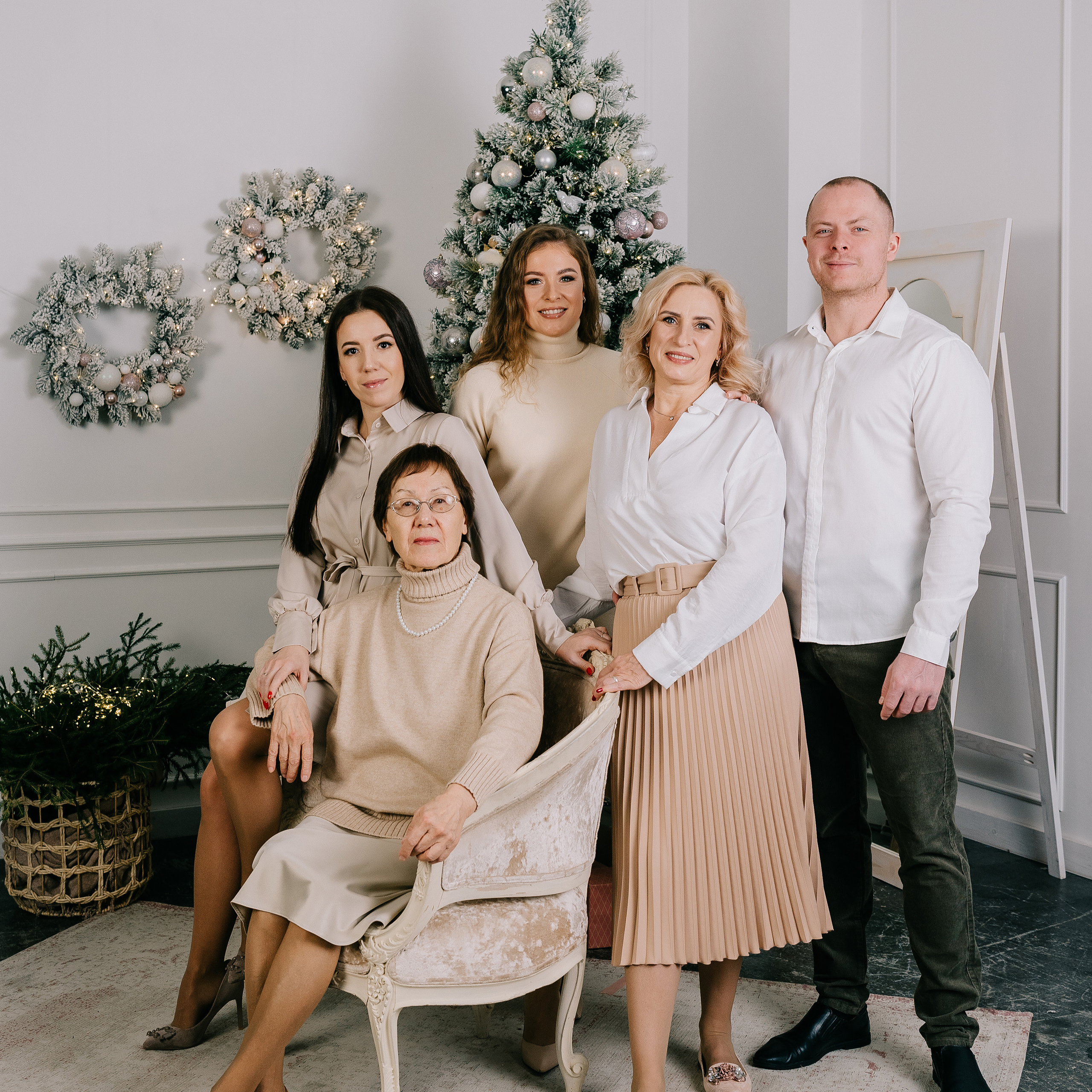 НОВОГОДНЯЯ ФОТОСЕССИЯ БОЛЬШОЙ СЕМЬИ | 24.12.22