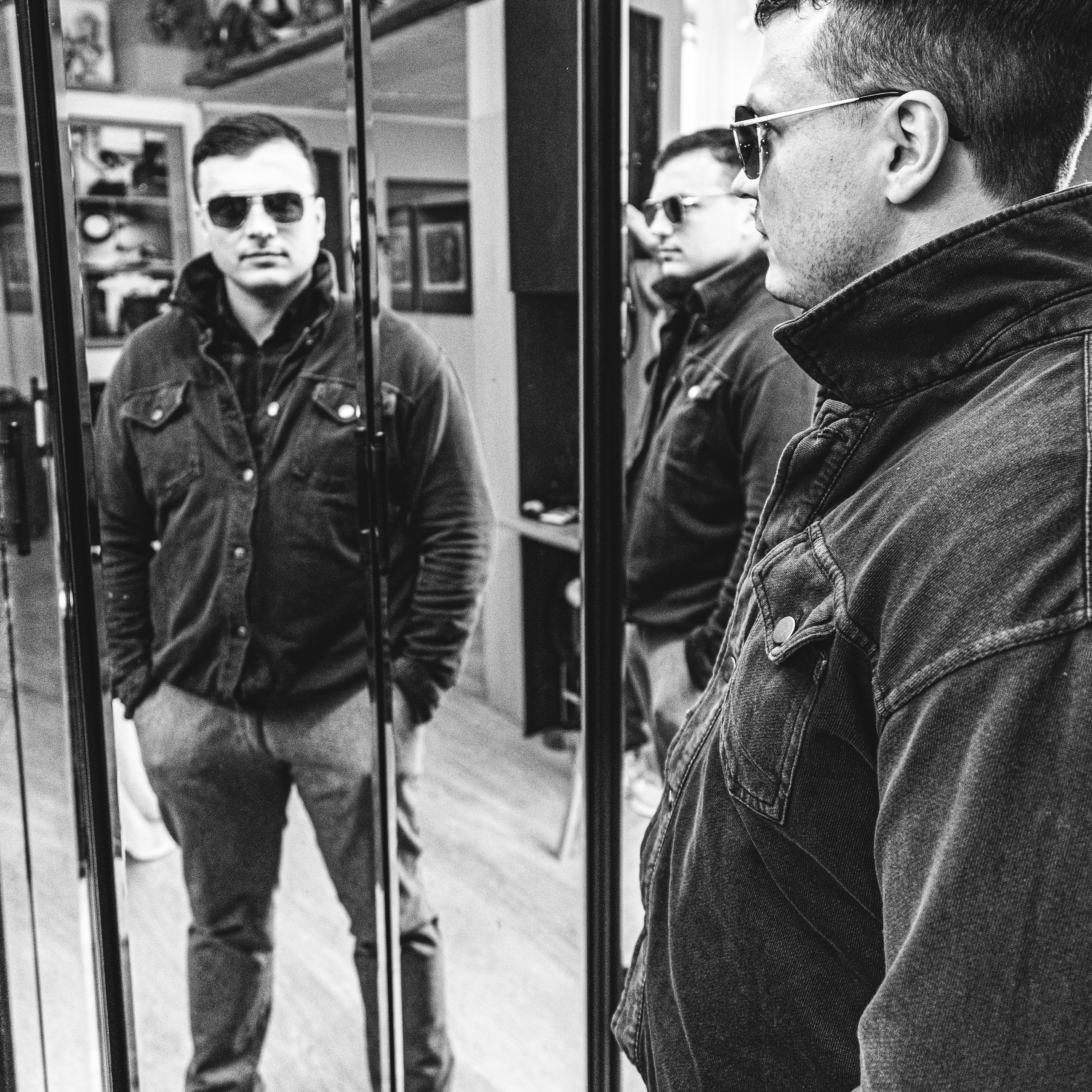 Актёр дубляжа, музыкант Сергей Гусаков