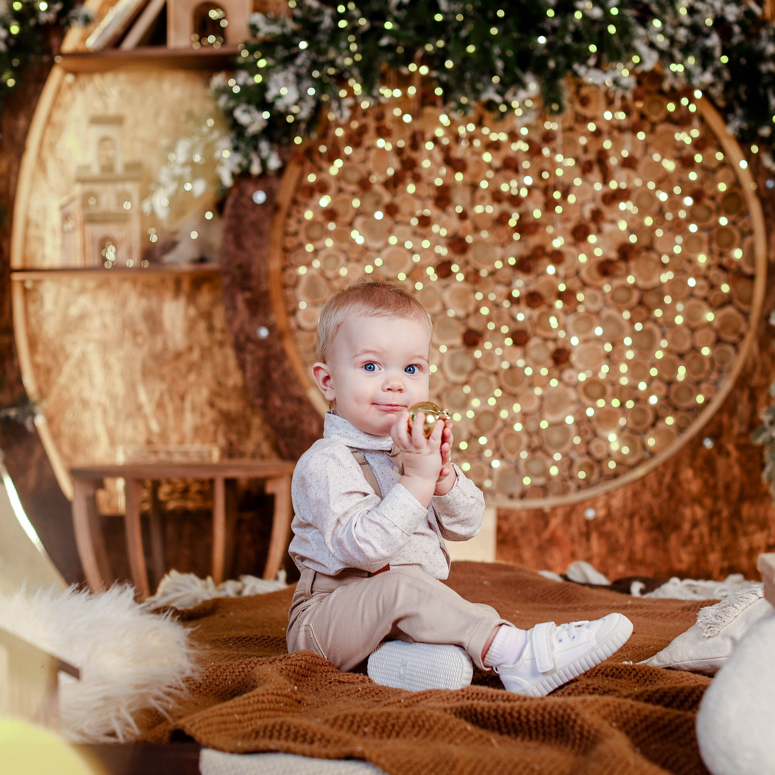 Алёша, c Новым годом!