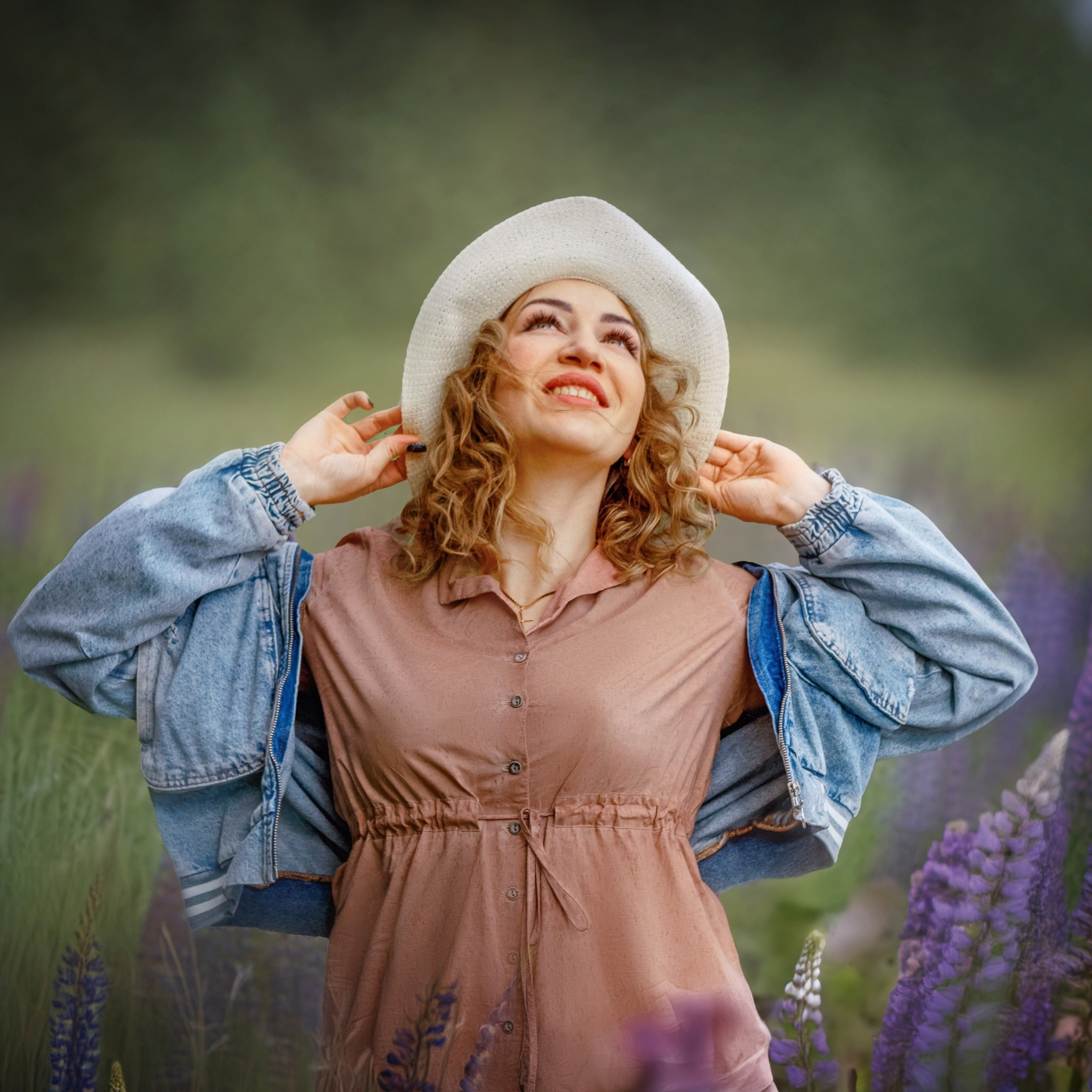 Уличные съёмки. Фотограф (графический дизайнер) Полонская Юлия