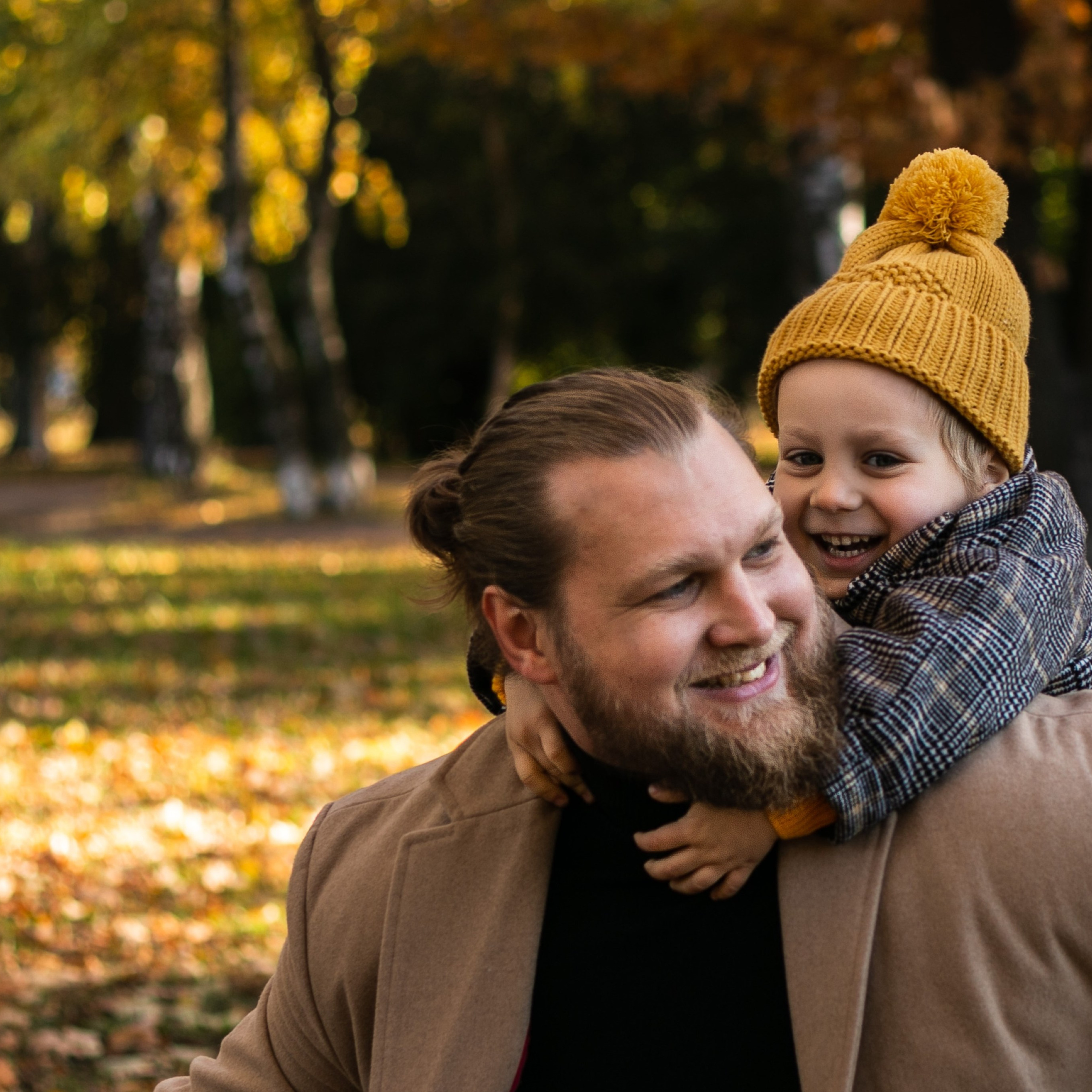 Гоша с папой. Осенняя фотосессия папы с сыном в Парке Победы