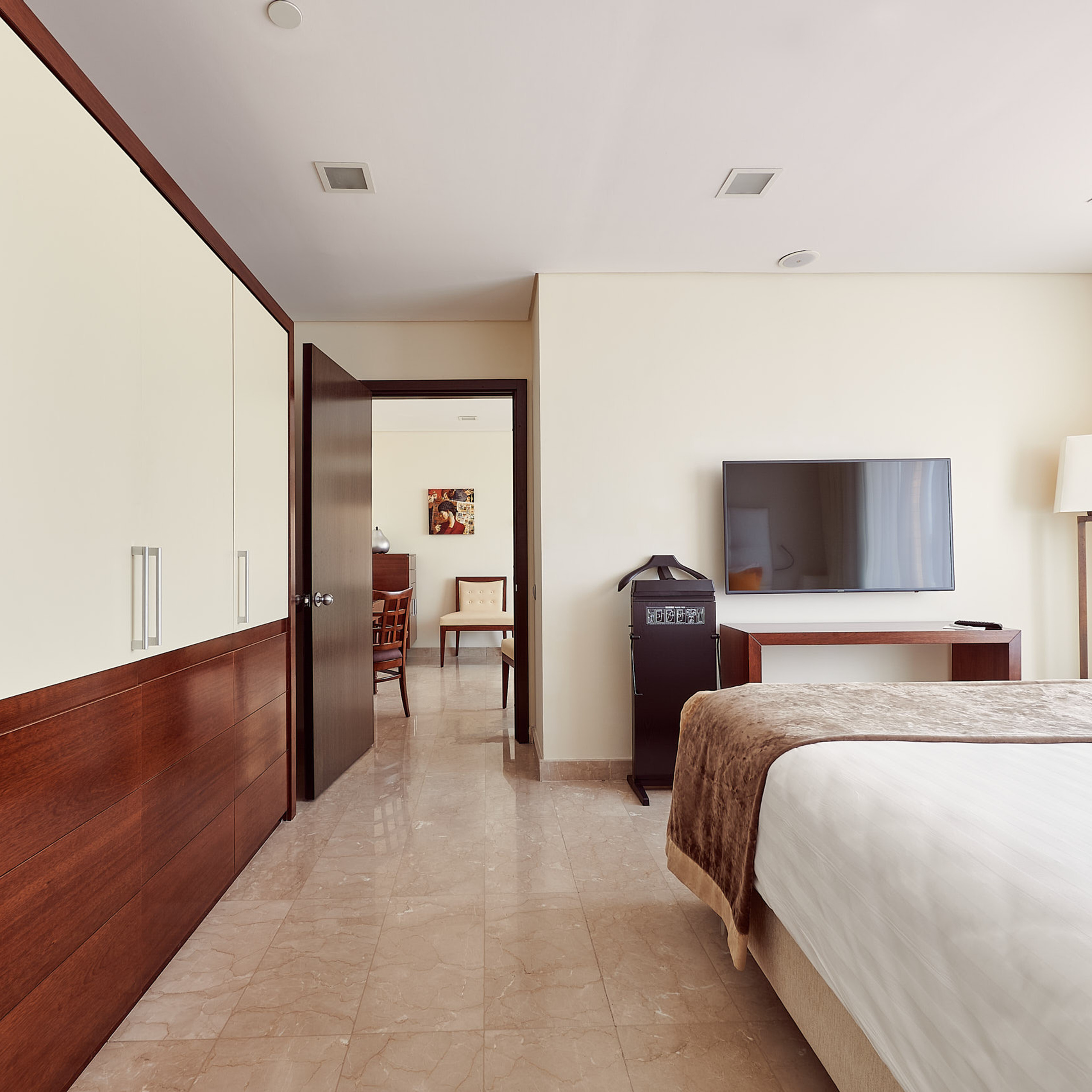 Отель «Crowne Plaza». Интерьерная съемка в Москве и России