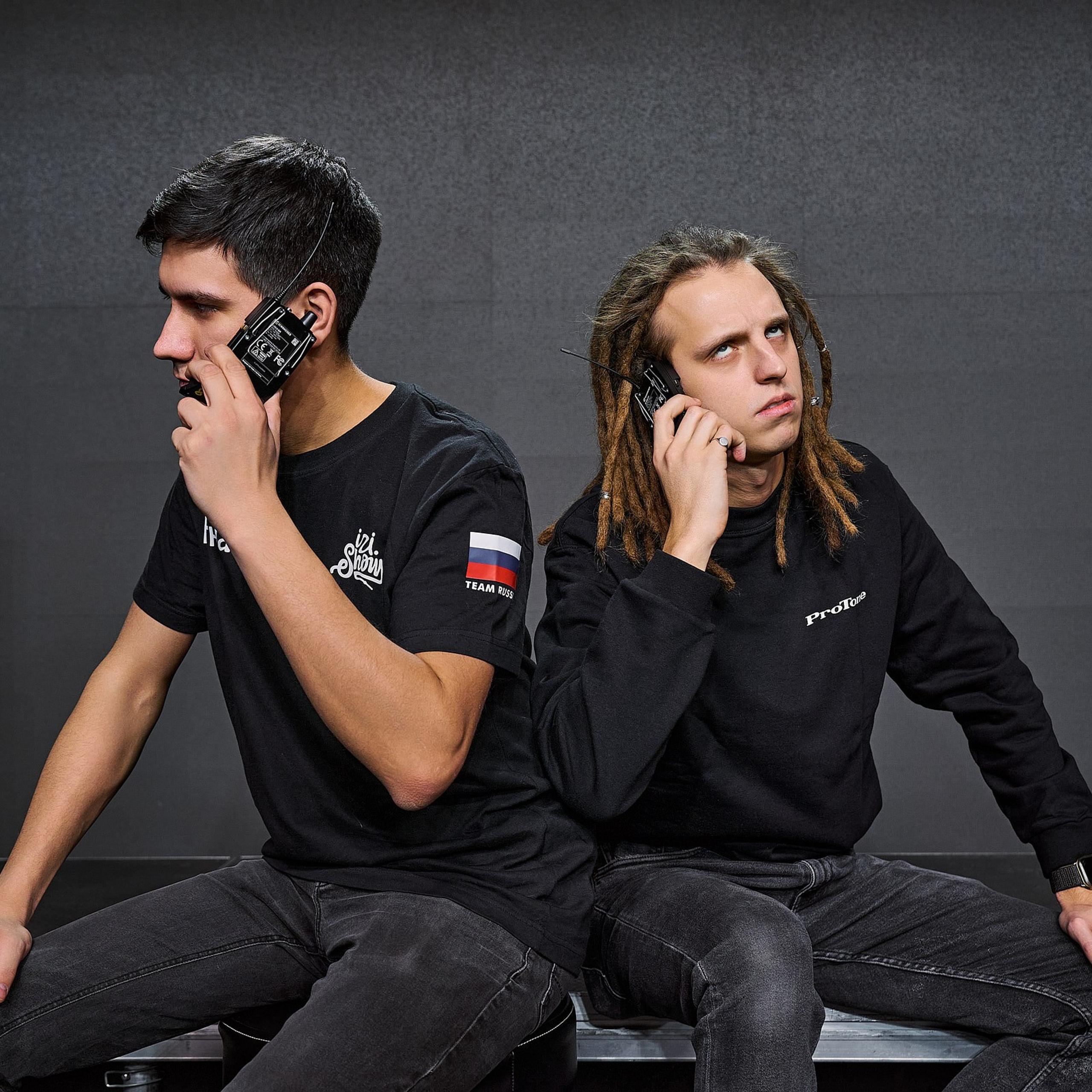 Команда Изи-Шоу (На белом фоне и в рабочей обстановке). Профессиональный фотограф в Екатеринбурге Константин Зарипов