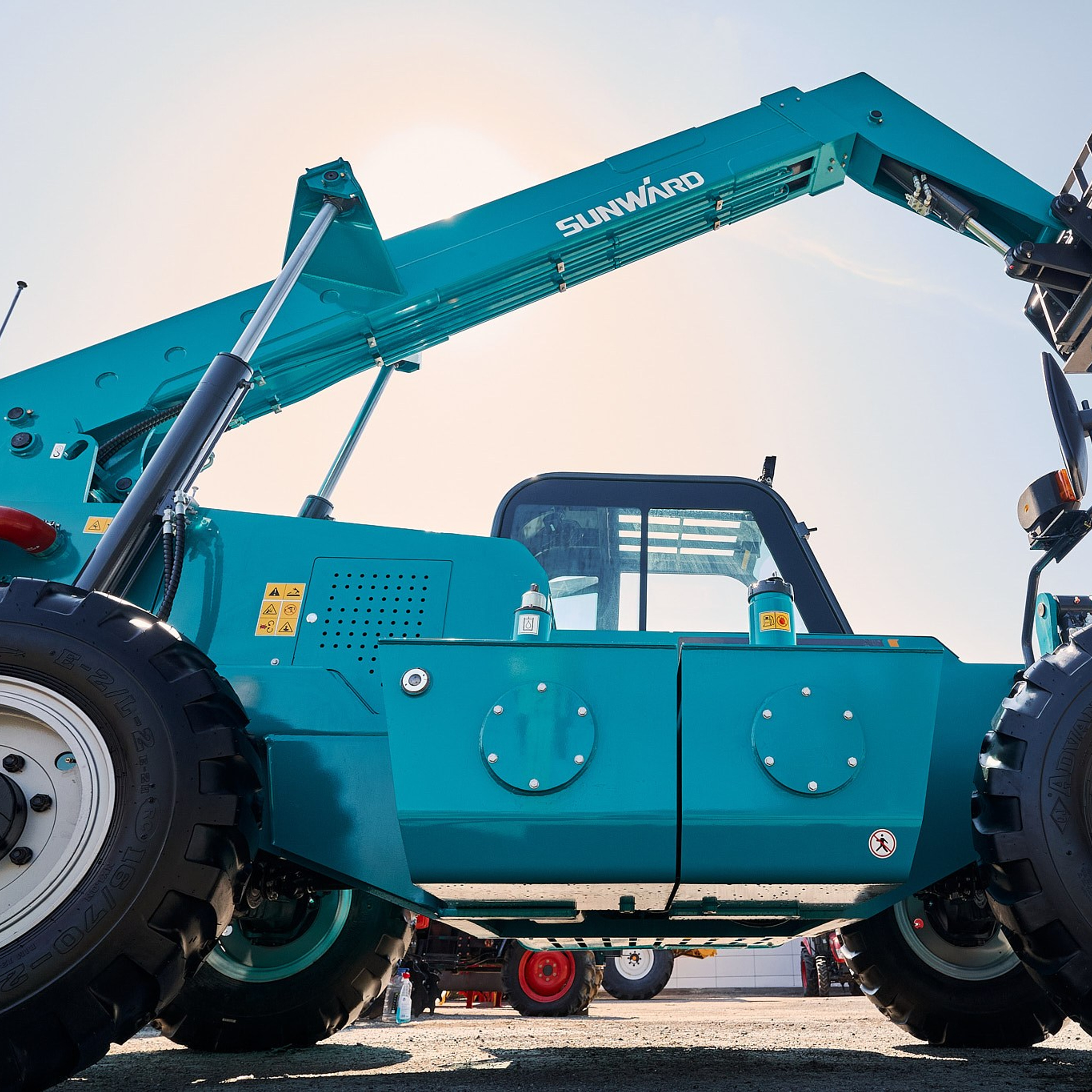 Спецтехника SUNWARD (для каталога). Профессиональный фотограф в Екатеринбурге Константин Зарипов