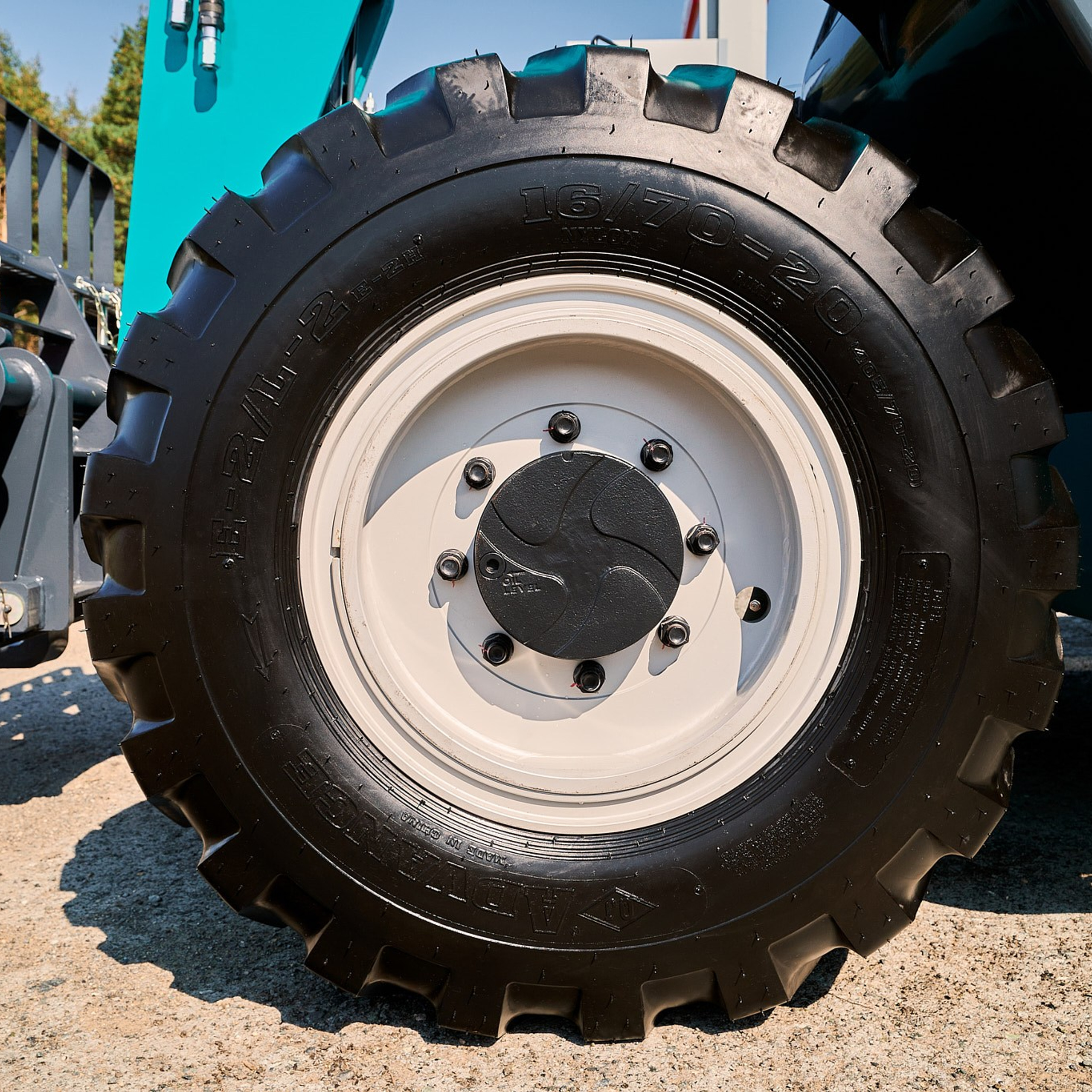 Спецтехника SUNWARD (для каталога). Профессиональный фотограф в Екатеринбурге Константин Зарипов